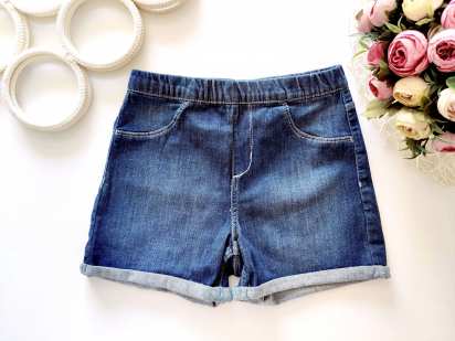 9,10 лет, рост 140 Новые стрейчевые джинсовые шорты с подворотом