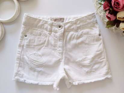 5 лет, рост 110 Белые джинсовые шорты