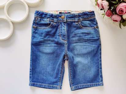 8 років, зріст 128 Подовжені джинсові шорти Mini Boden