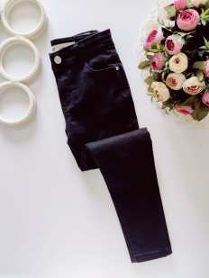 7,8 лет, рост 128 Стрейчевые черные джинсы