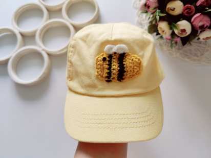 ОК 52 (1-2 ода) Кепка з бджолою