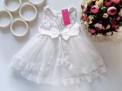 12 міс, Красива нова біла сукня