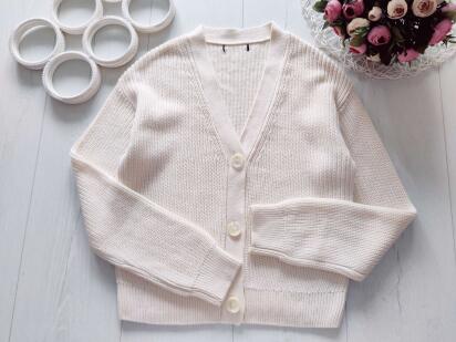 S В'язана кофта