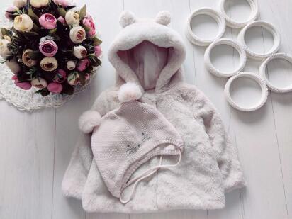 6,9 міс, зріст 74 Пухнасте дитяче пальто, шапка в подарунок