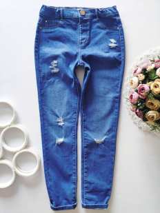 10 лет, рост 140 Стрейчевые джинсы