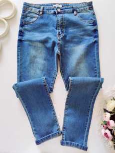 11 лет, рост 146 Стрейчевые джинсы