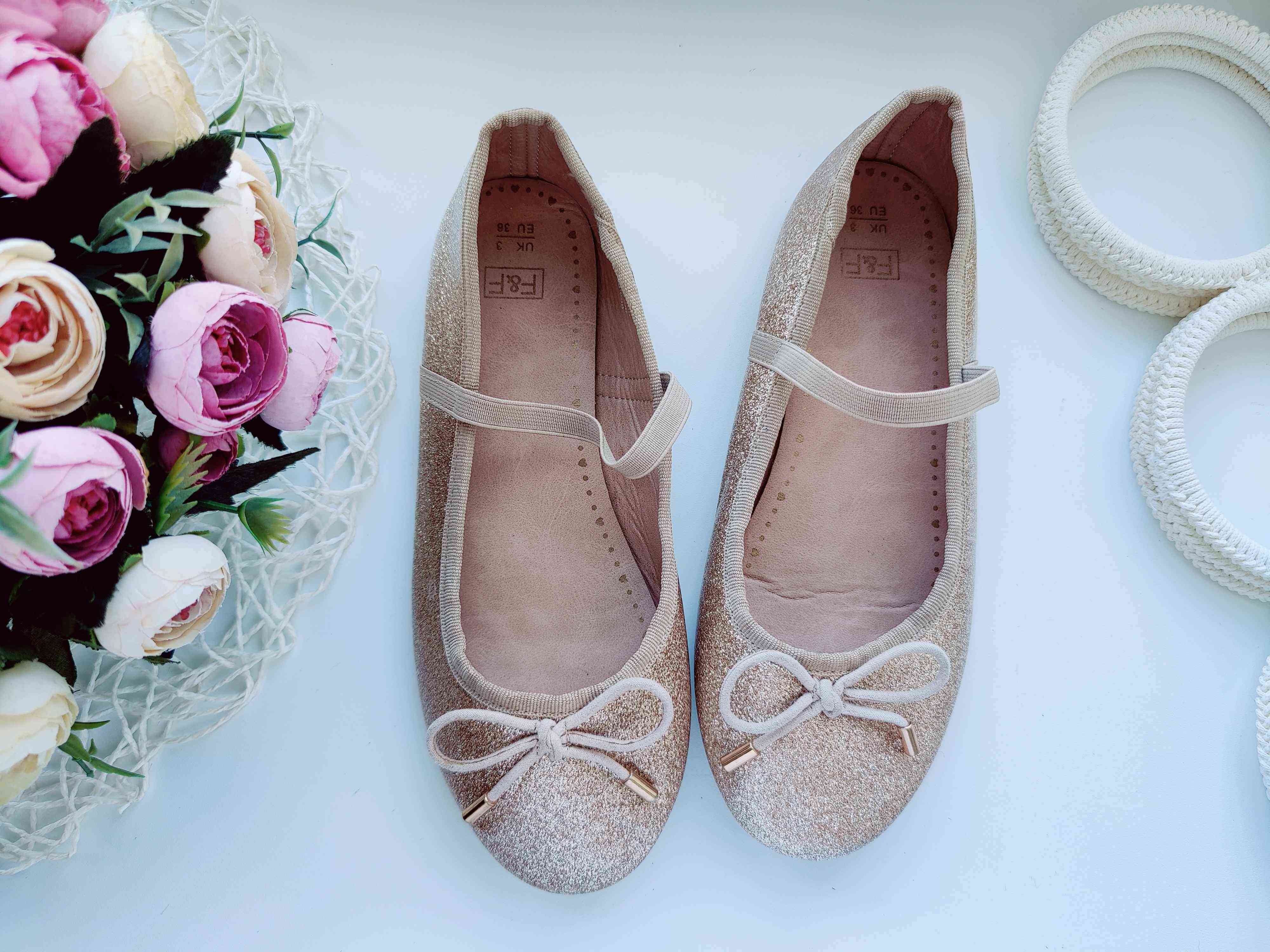 36 (23 см) Нові золотисті балетки