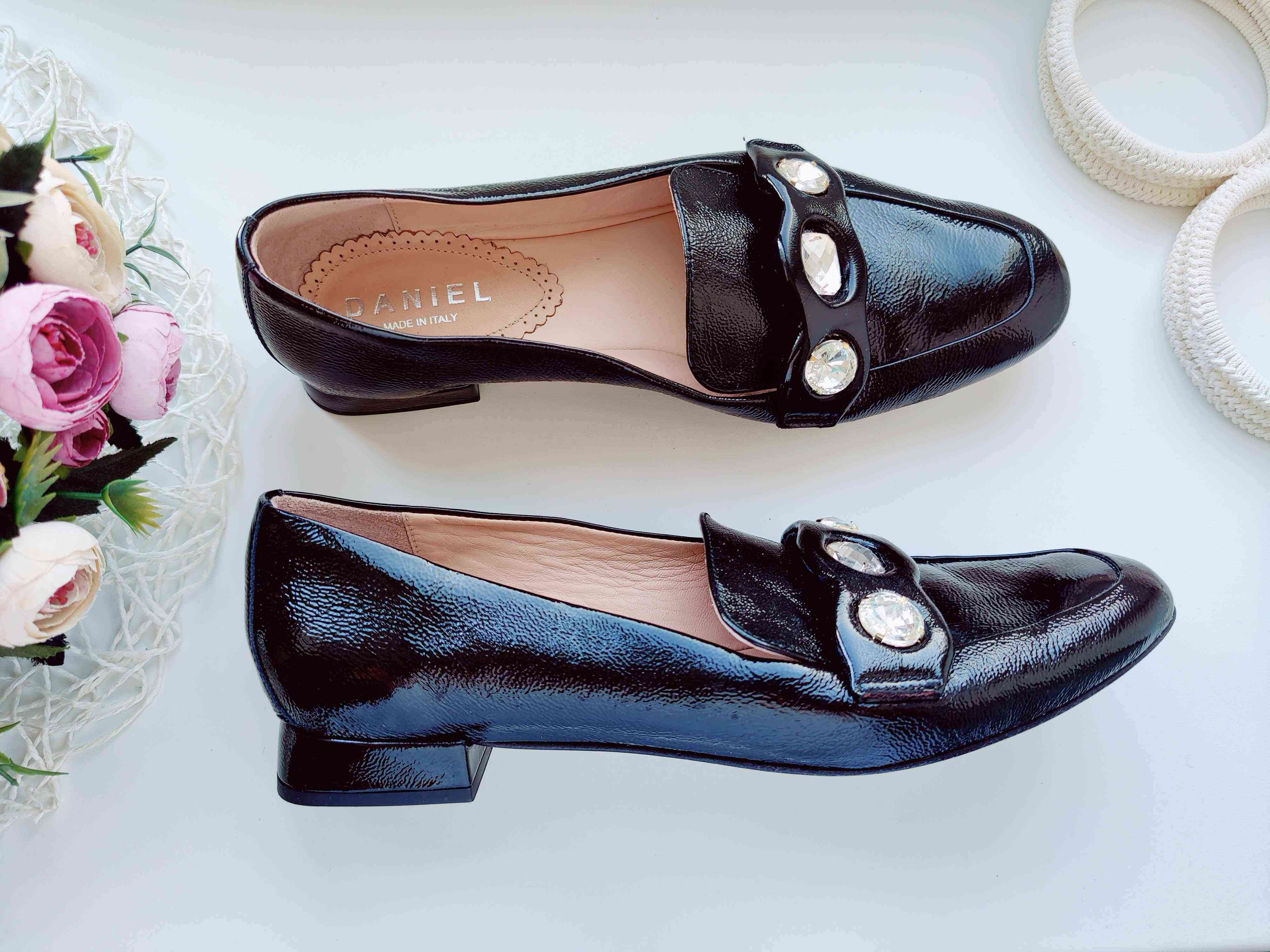 41 (27 см) Шкіряні жіночі туфлі Daniel
