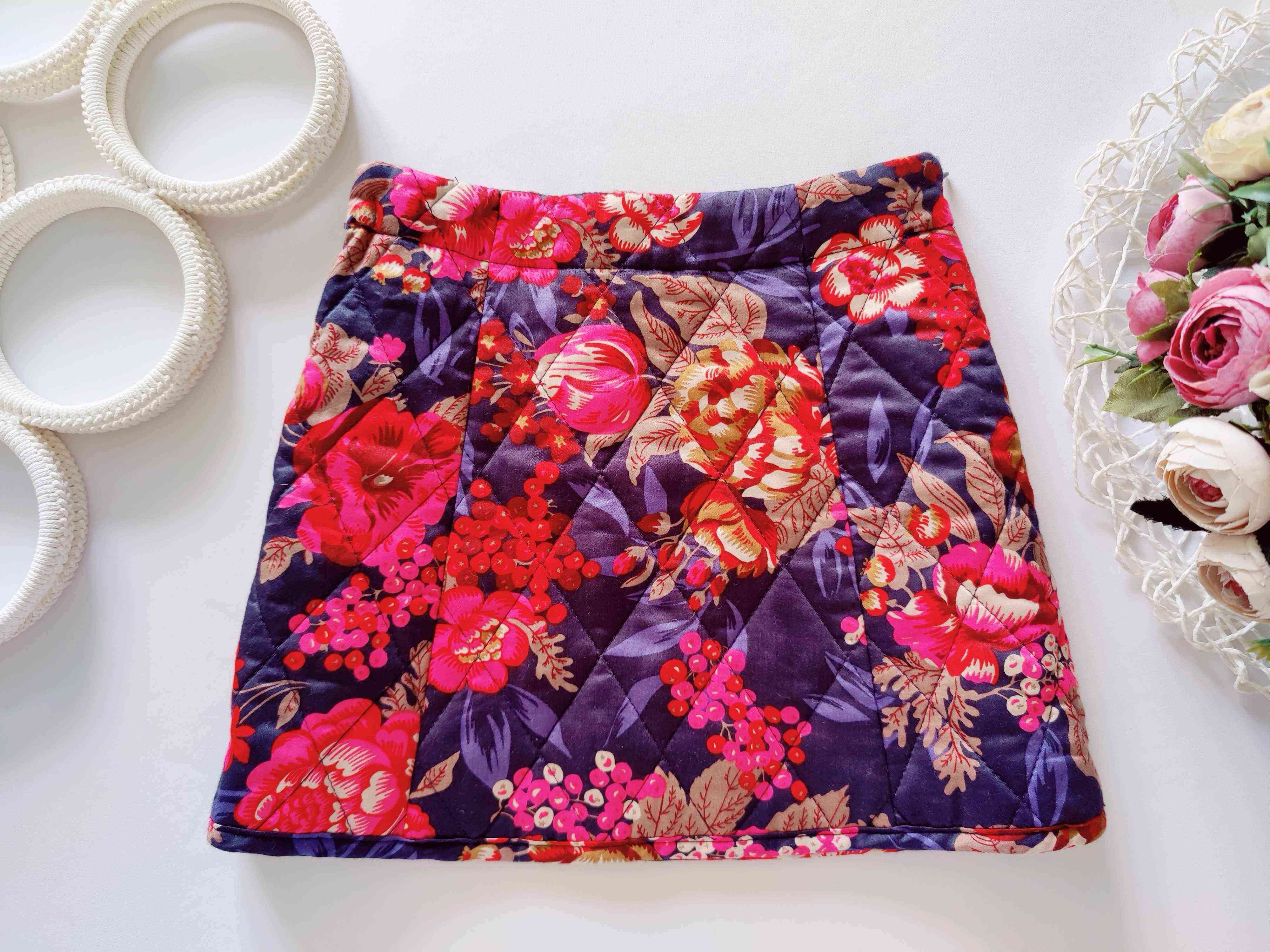 3,4 роки, зріст 104 Тепла квіткова дитяча спідниця