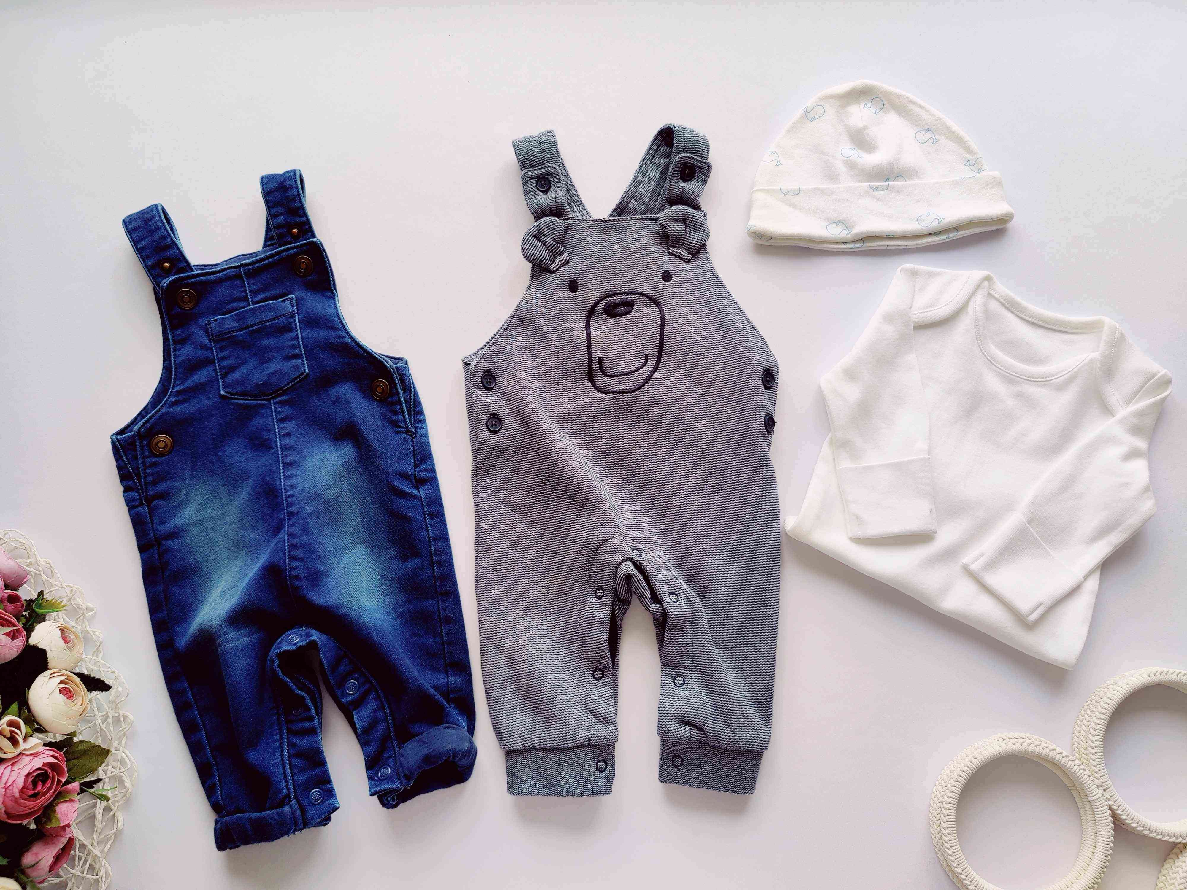 3 міс. Набір дитячого одягу