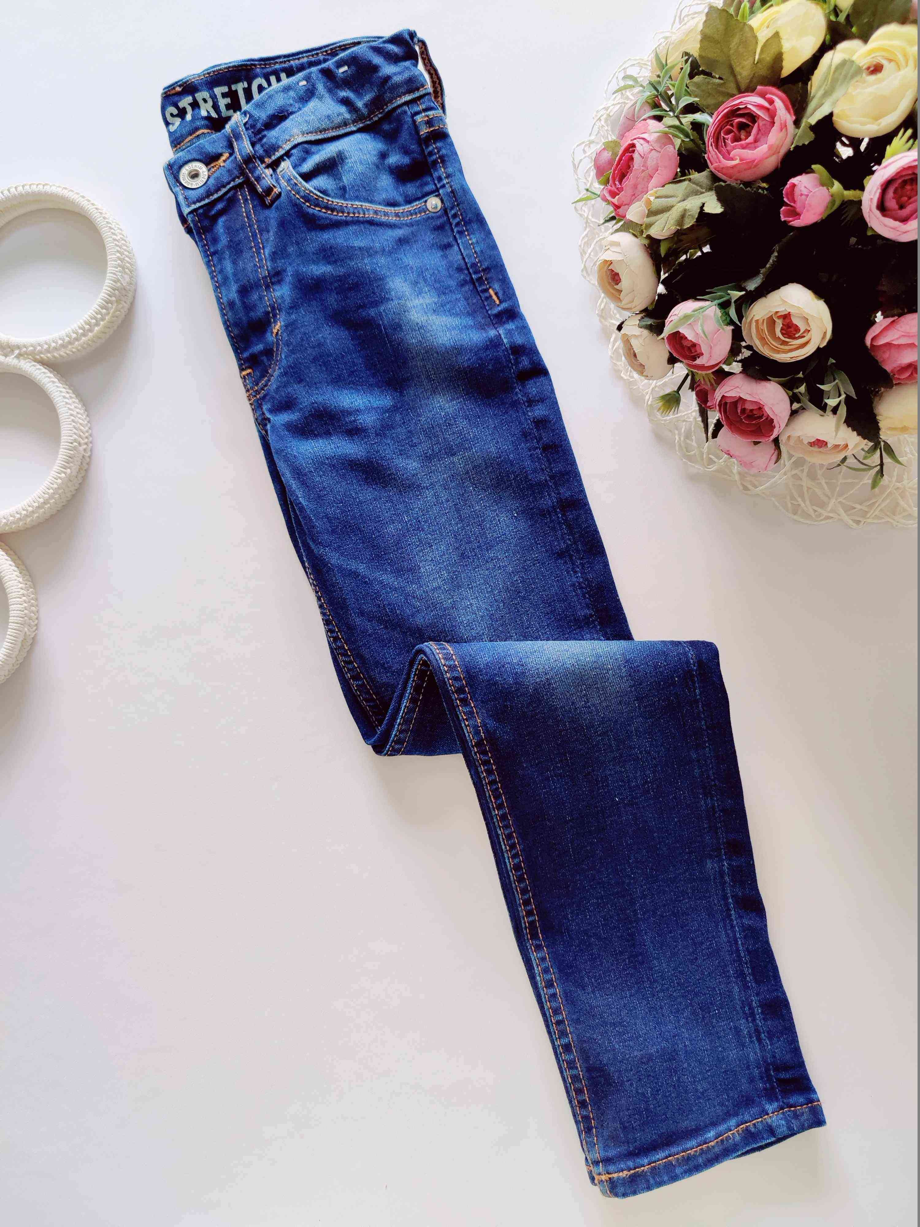 8,9 лет, рост 134 Джинсы супер стрейч