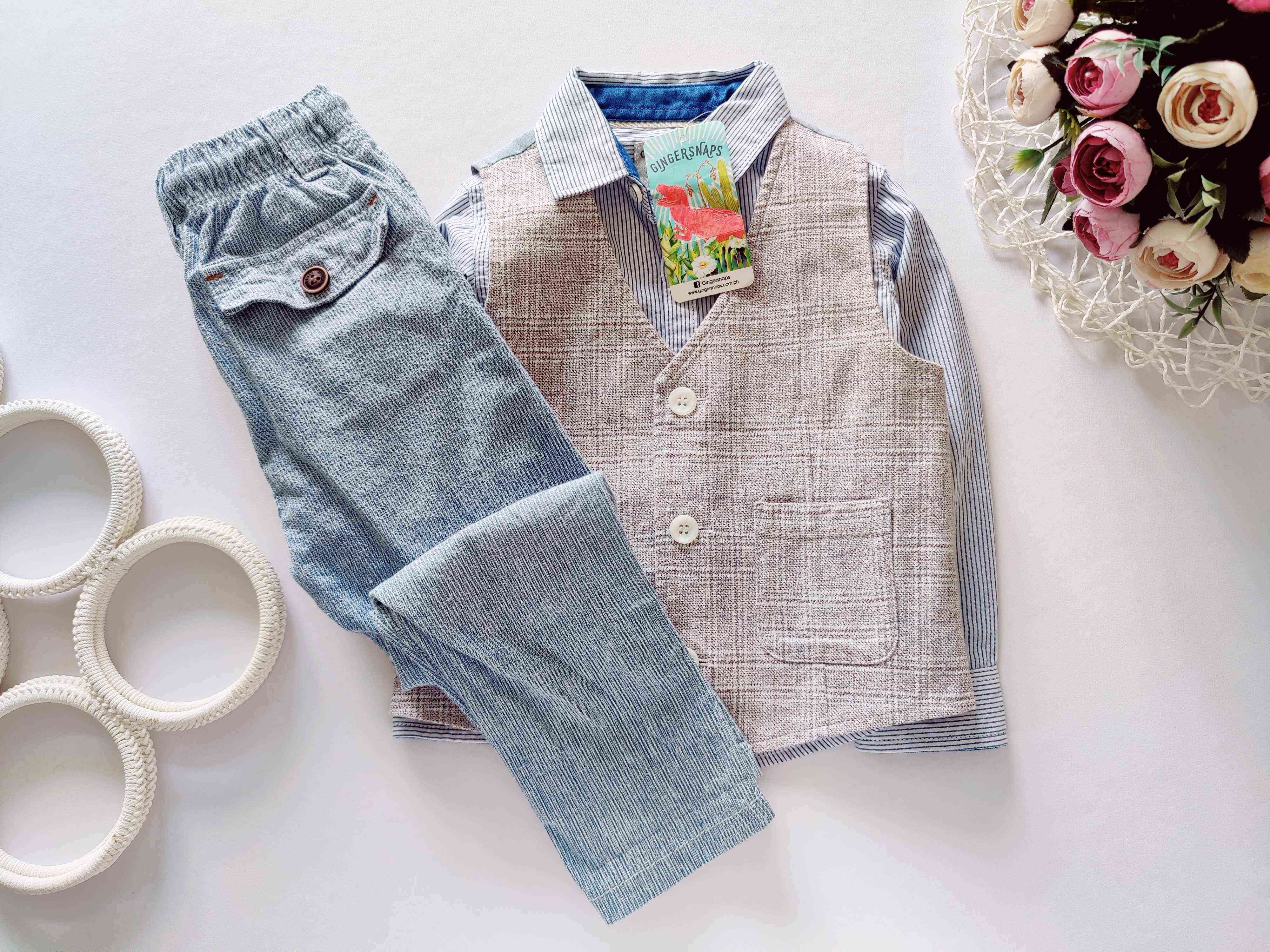 1,5,2 года, рост 92 Новый нарядный костюм