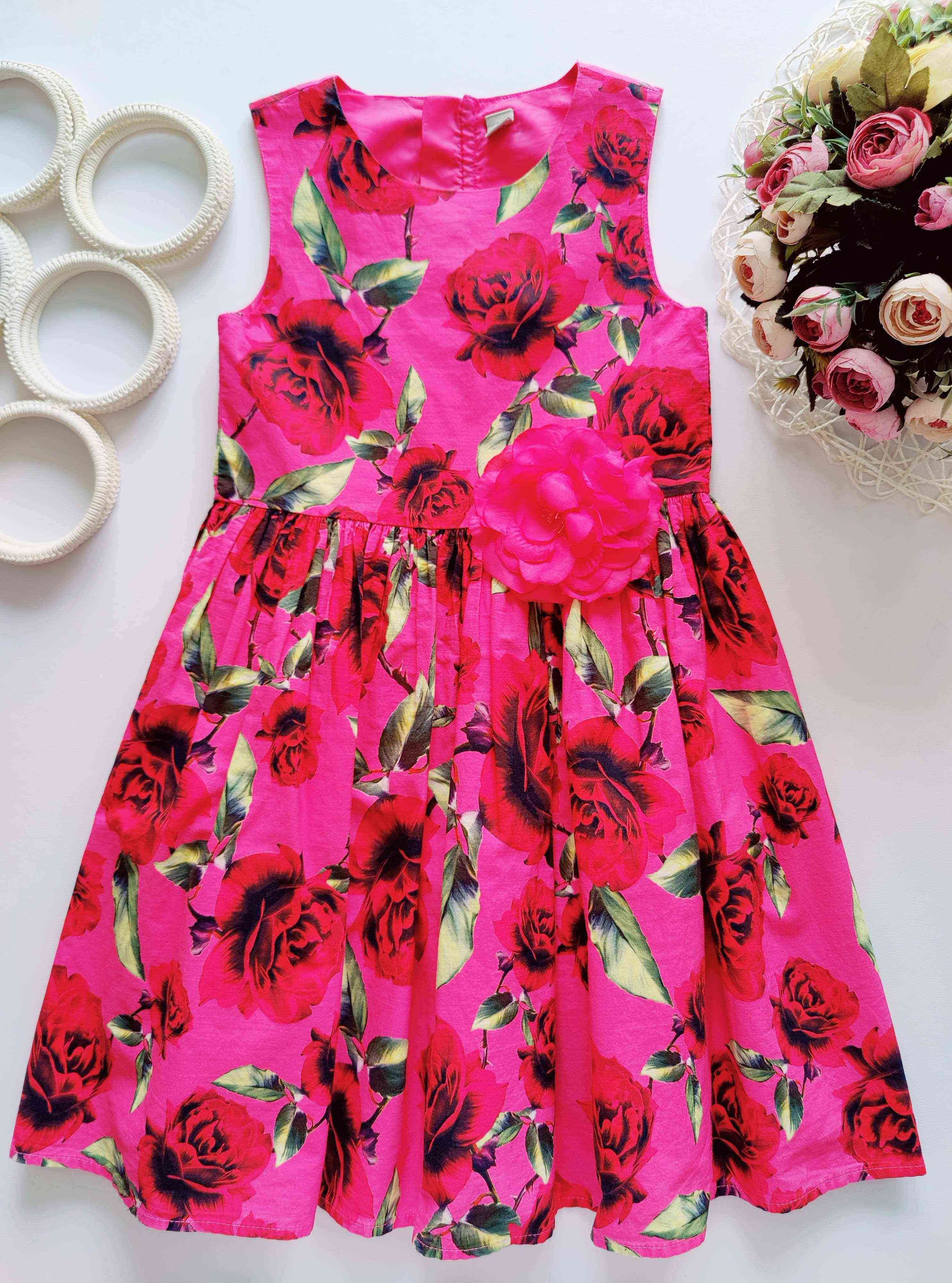 9 років, зріст 134 Ошатне дитяче плаття