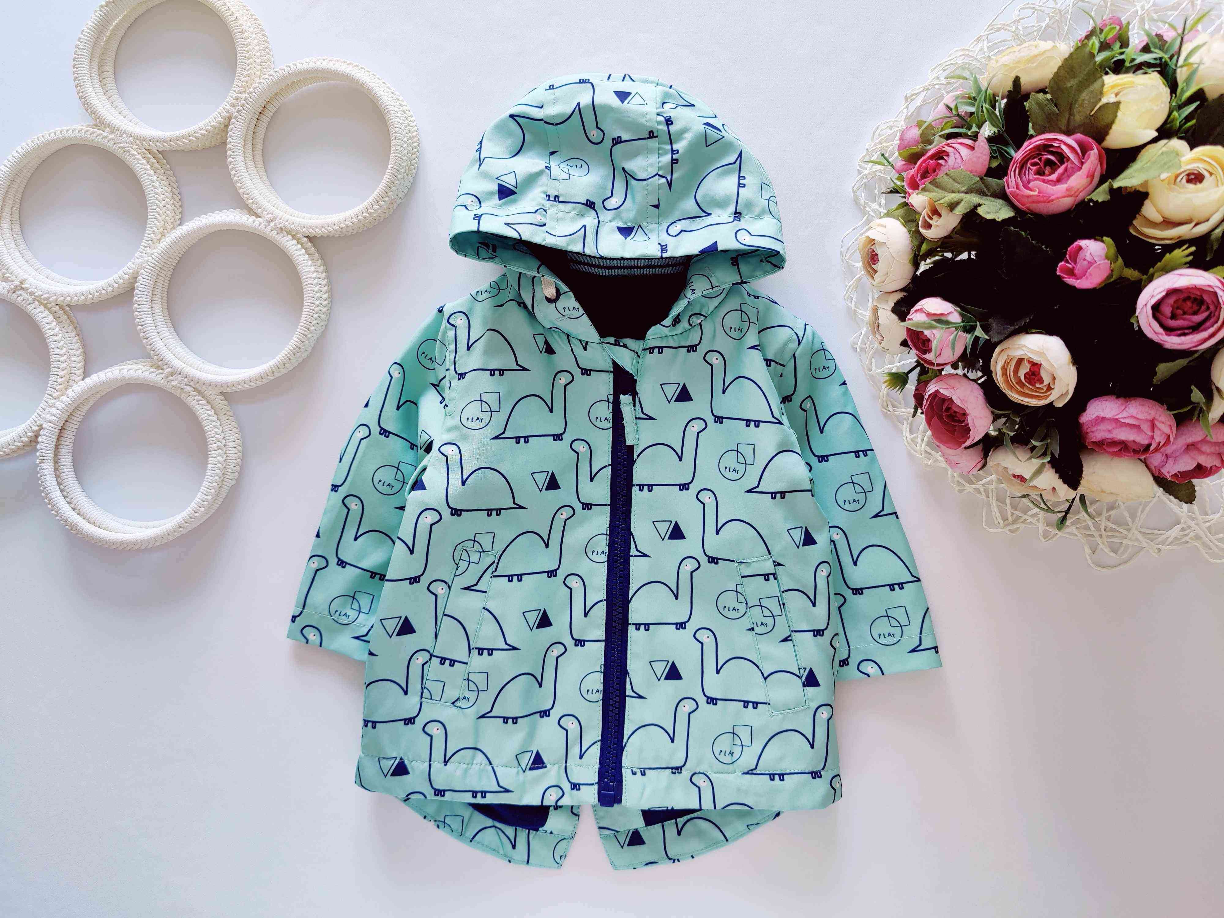 0,3 мес, 6,5 кг. Ветровка на флисе