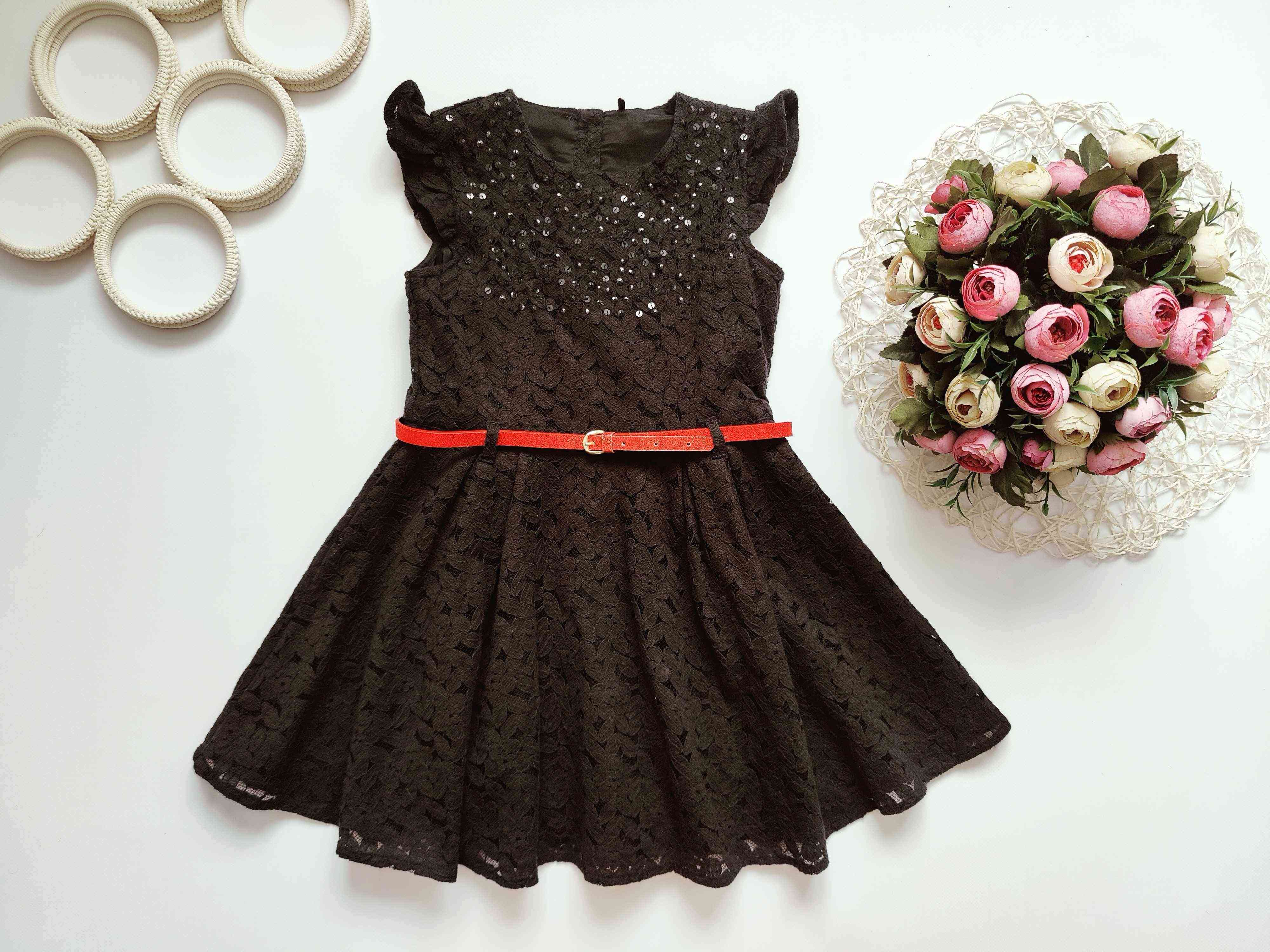 4,6 років, зріст 110,116 Ажурна сукня з паєтками