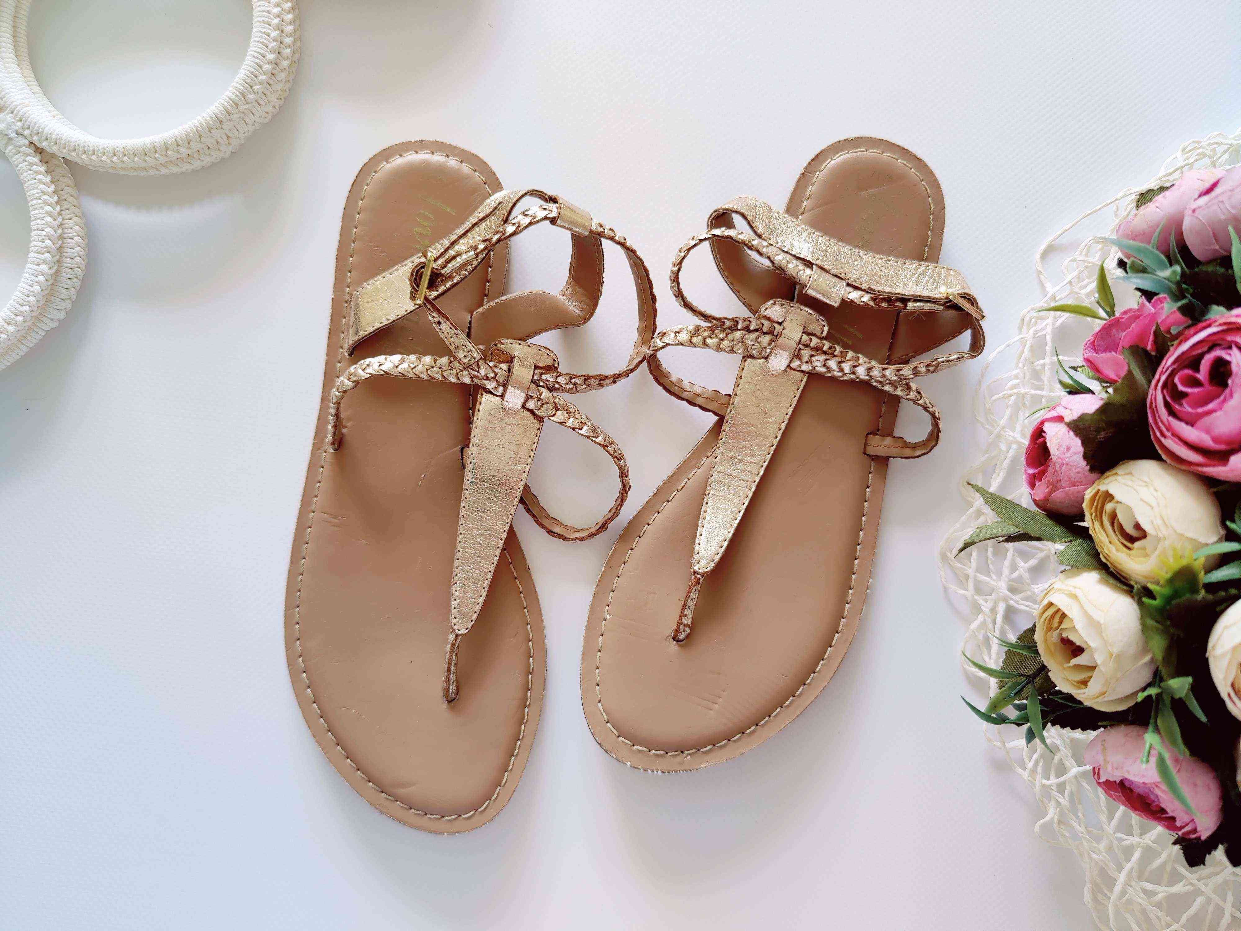 37 (24 см) Жіночі босоніжки