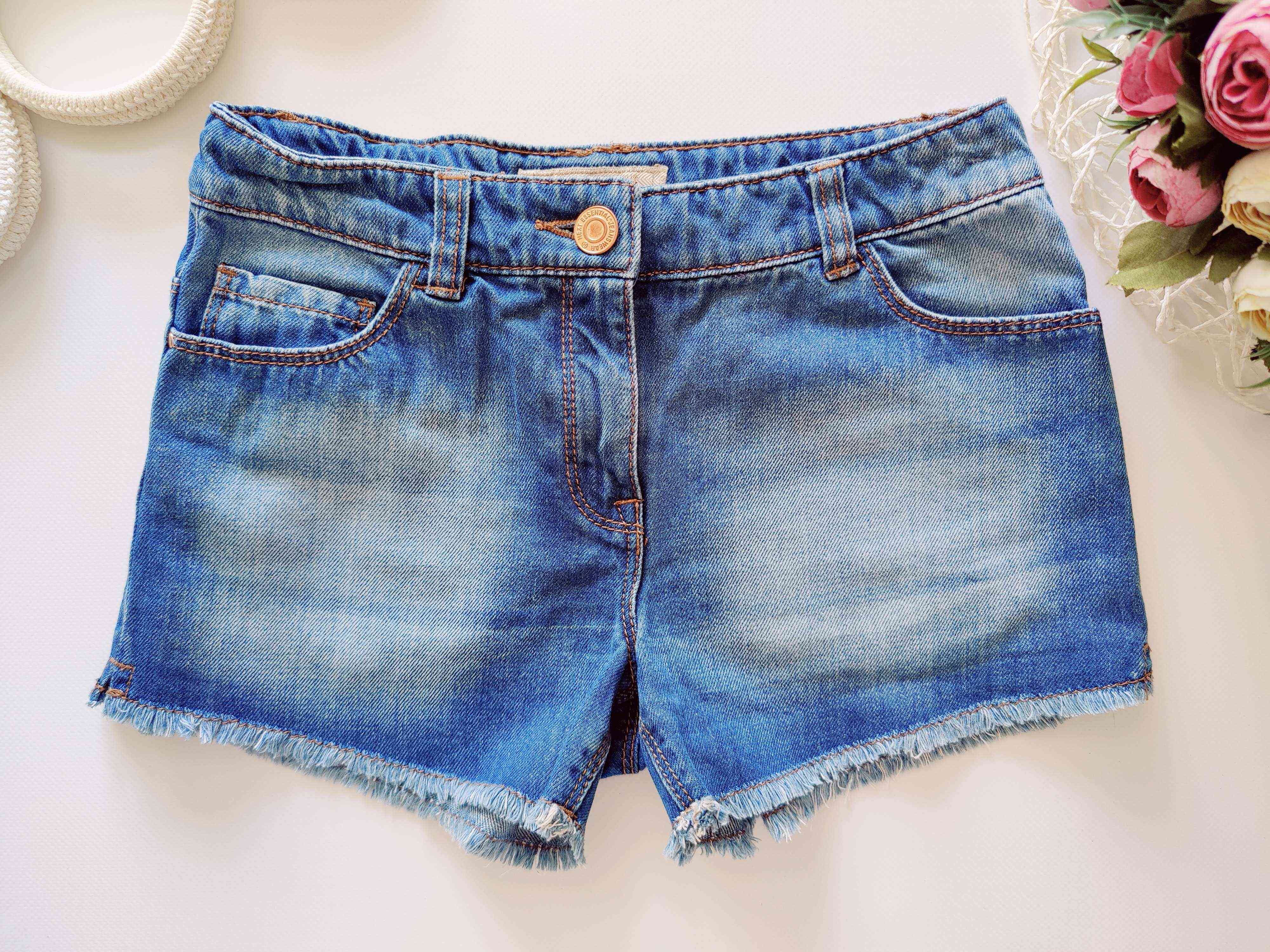 11 лет, рост 146 Джинсовые шорты для девочки