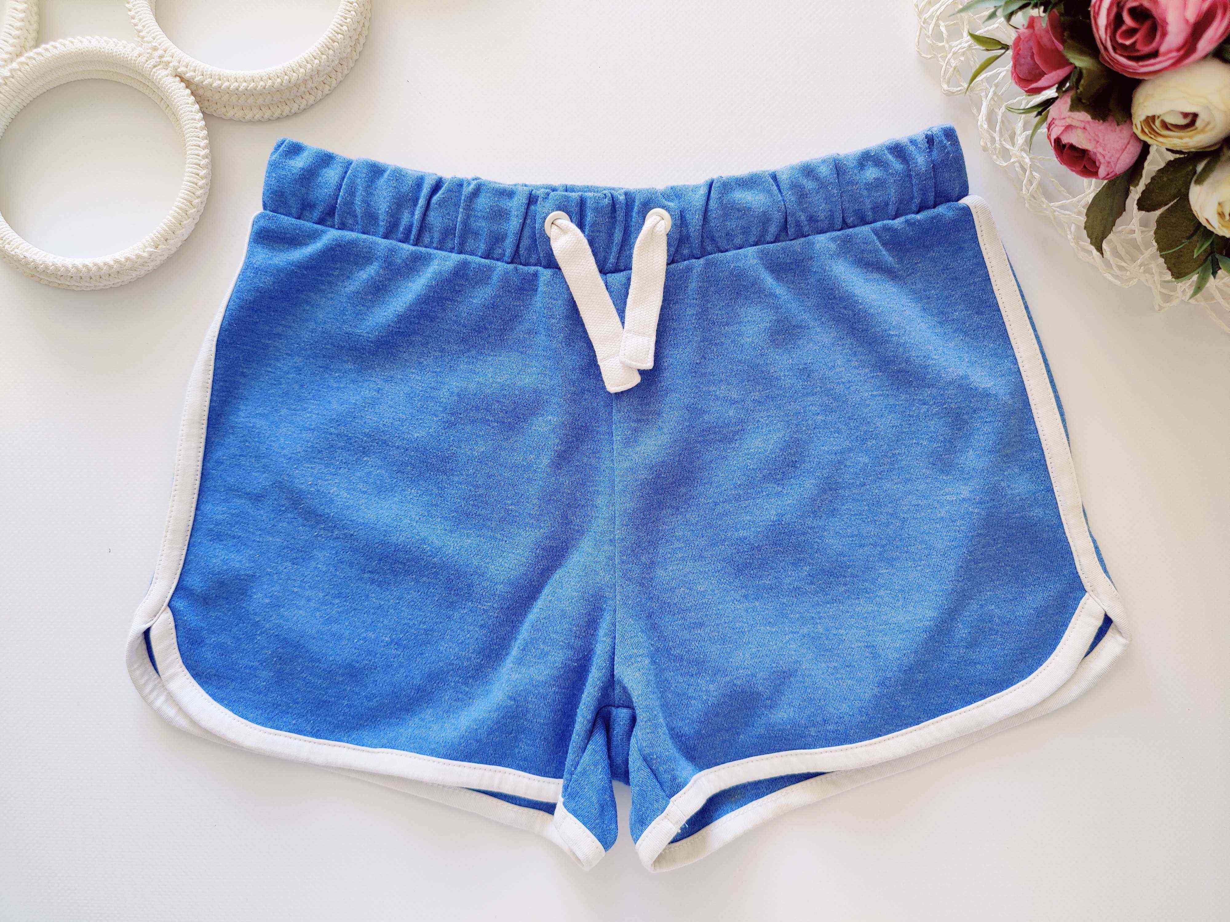 9,10 років, зростання 140 Сині дитячі шорти