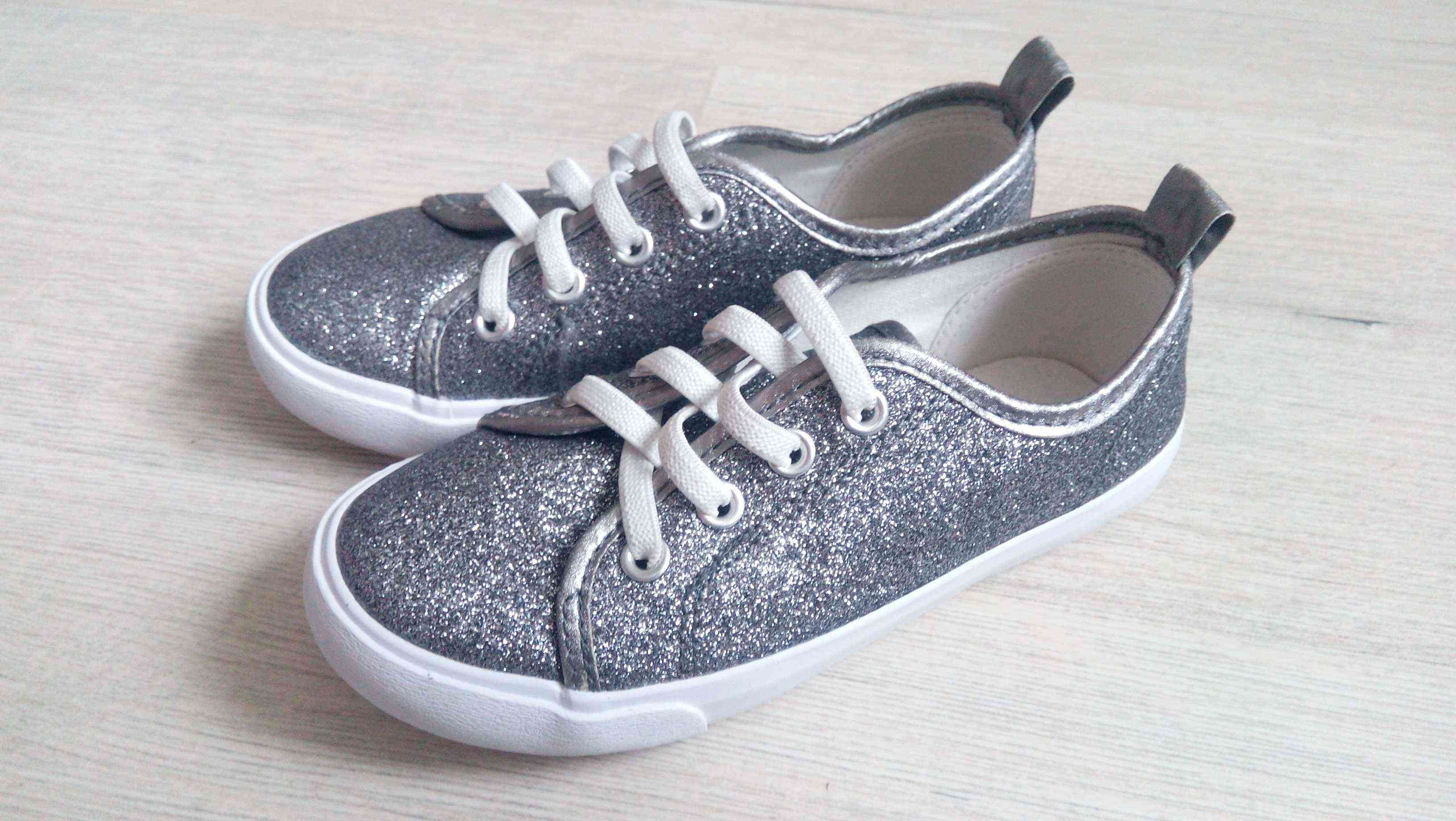 27-28 (17,5 см H&M Як нові! Кеди для дівчинки кеді дитячі дівчинці