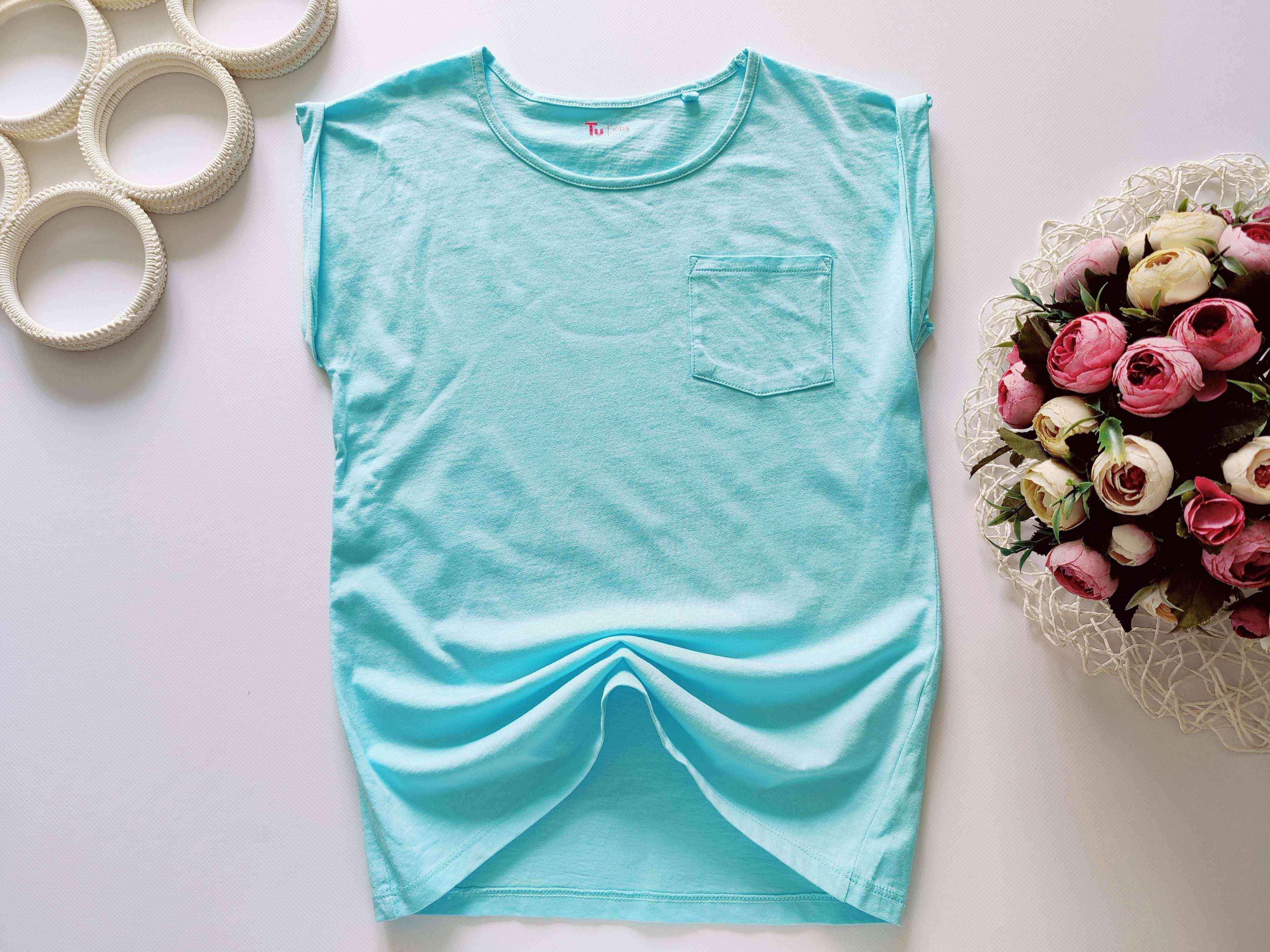 11 років, зростання 146 Блакитна футболка для дівчинки