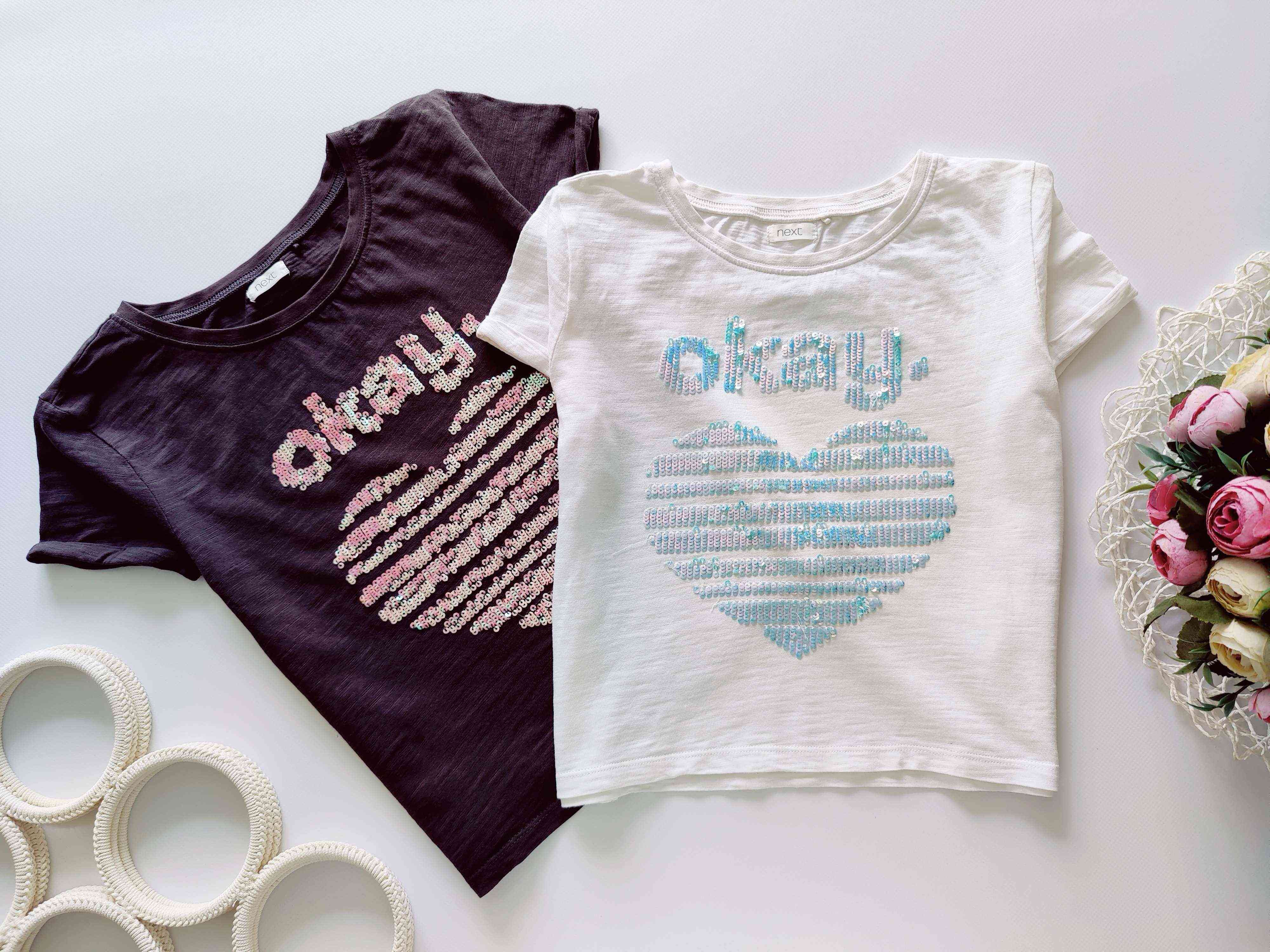 7 років, зріст 122 Футболка у паєтках