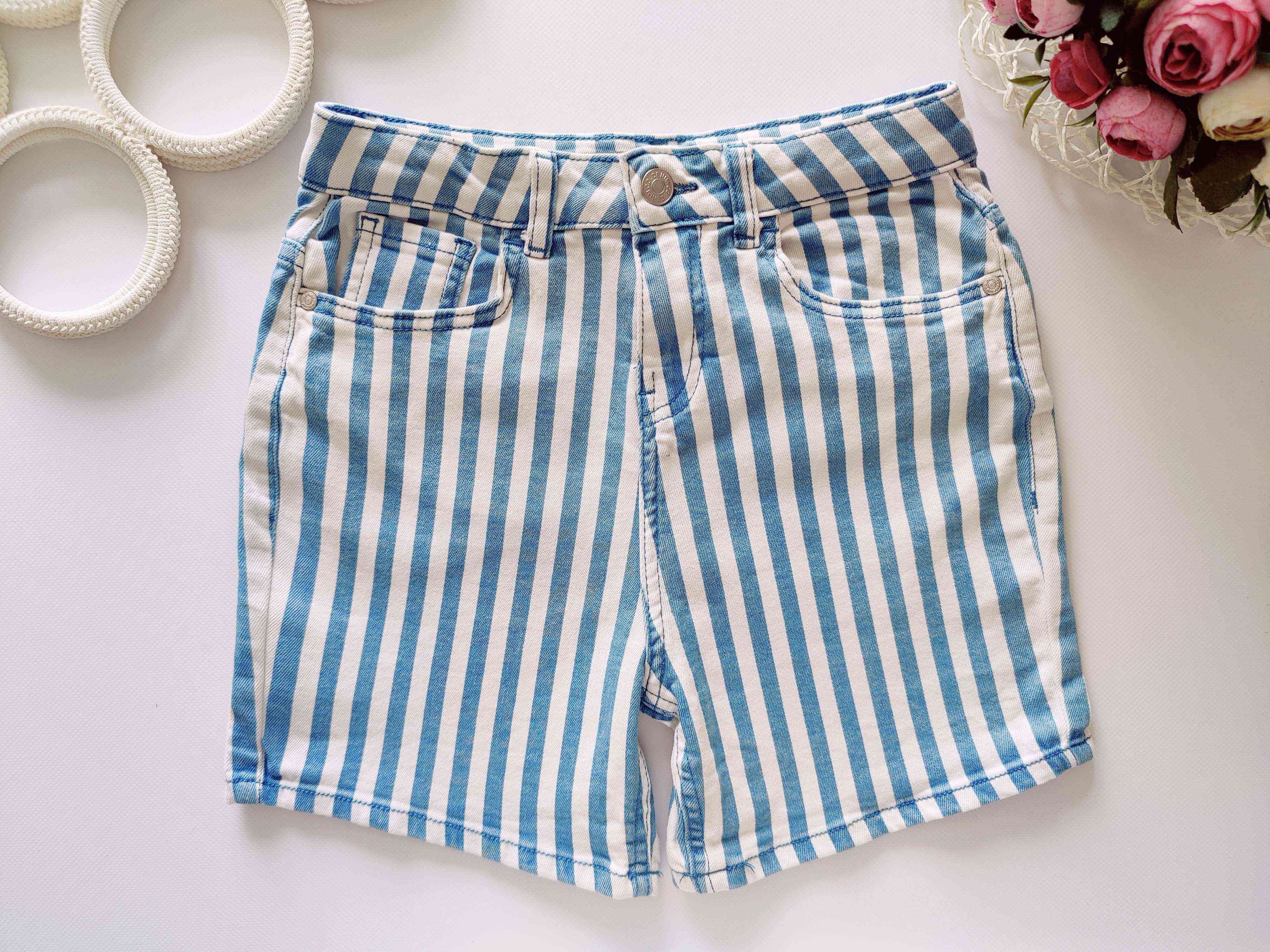 12,13 років, зріст 158 Стрейчові джинсові шорти в модну смужку