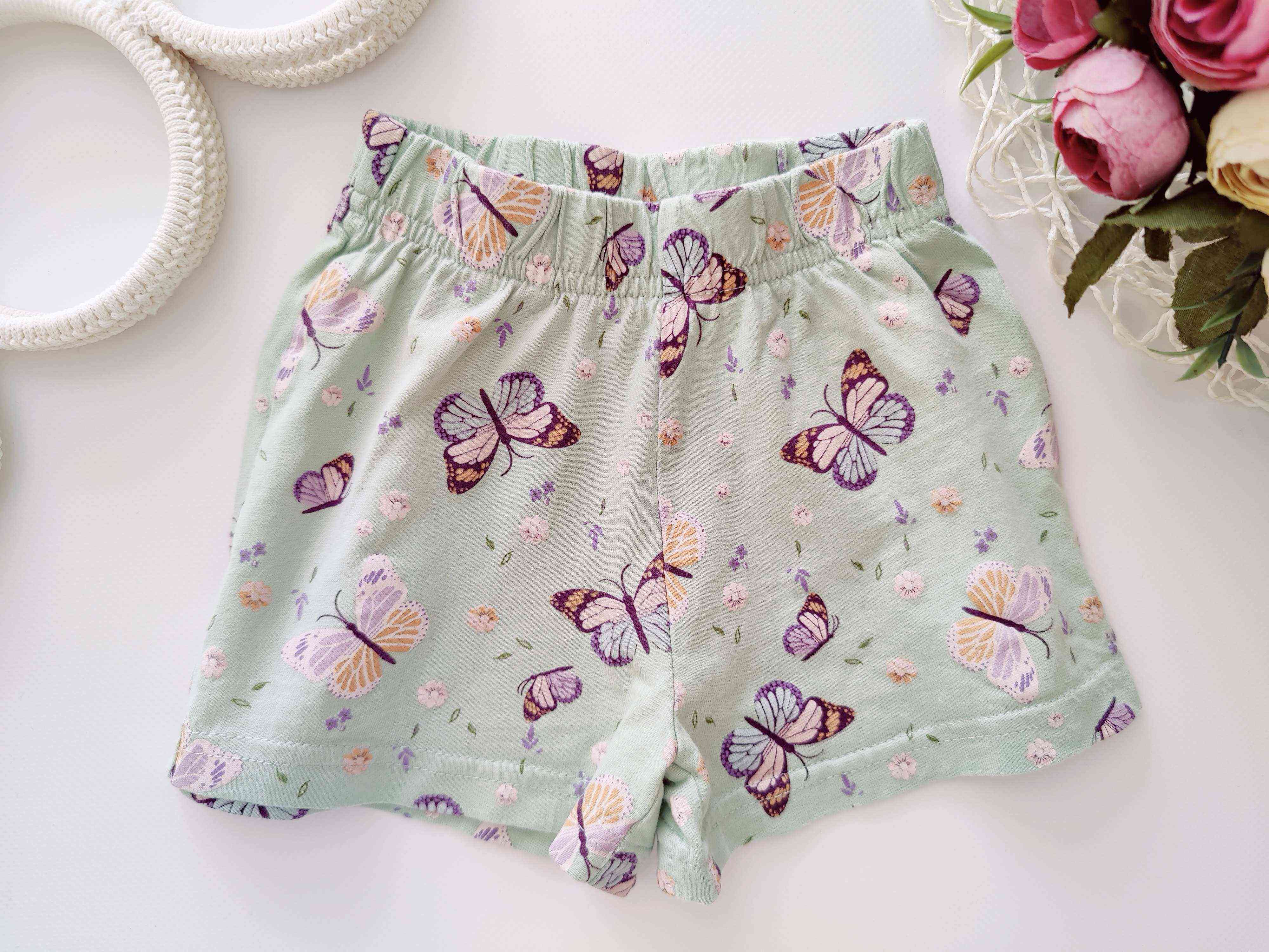 1,5,2 роки, зріст 86,92 Шорти в метеликах