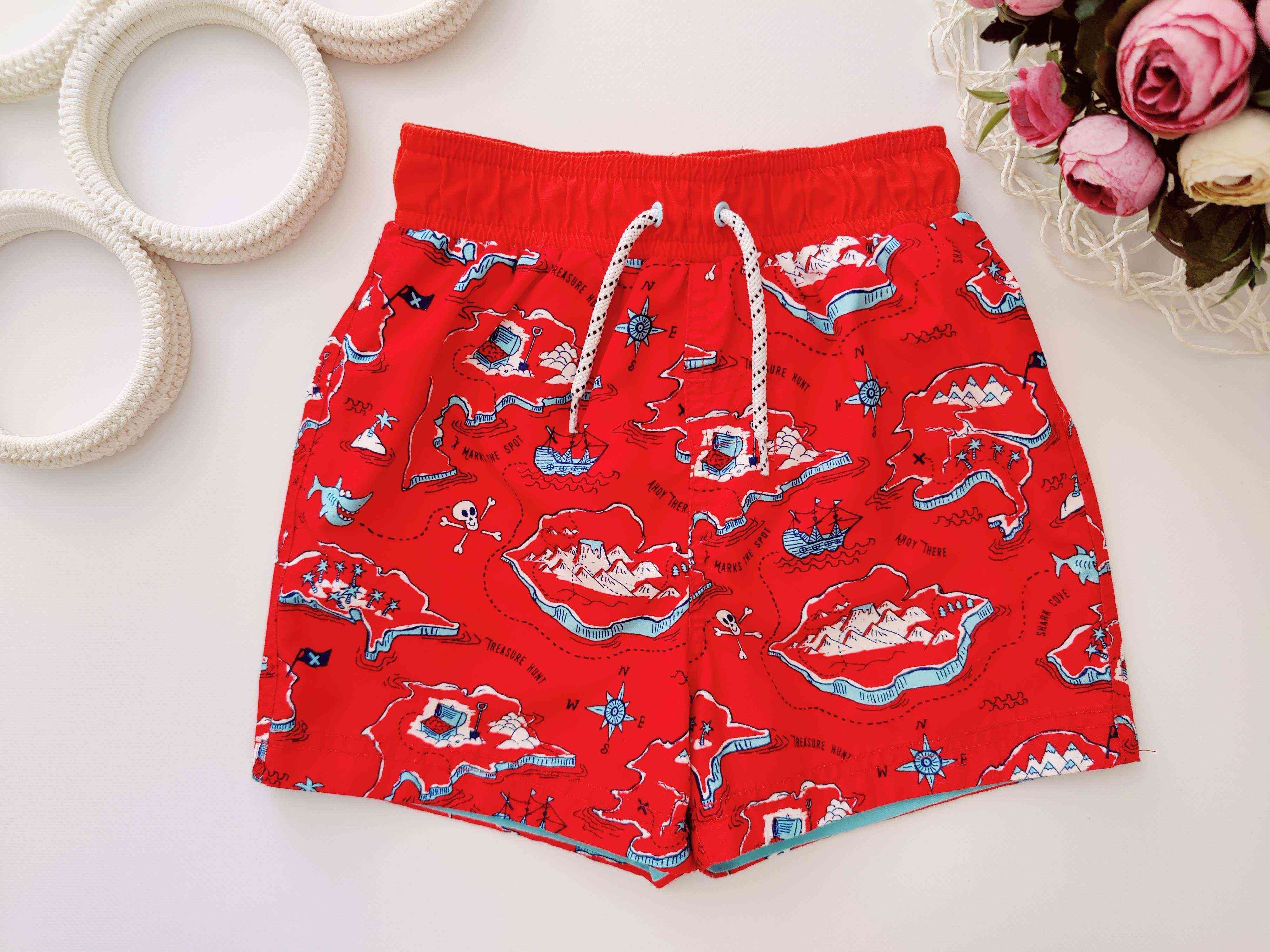 4 роки, зріст 104 Шорти з кораблями