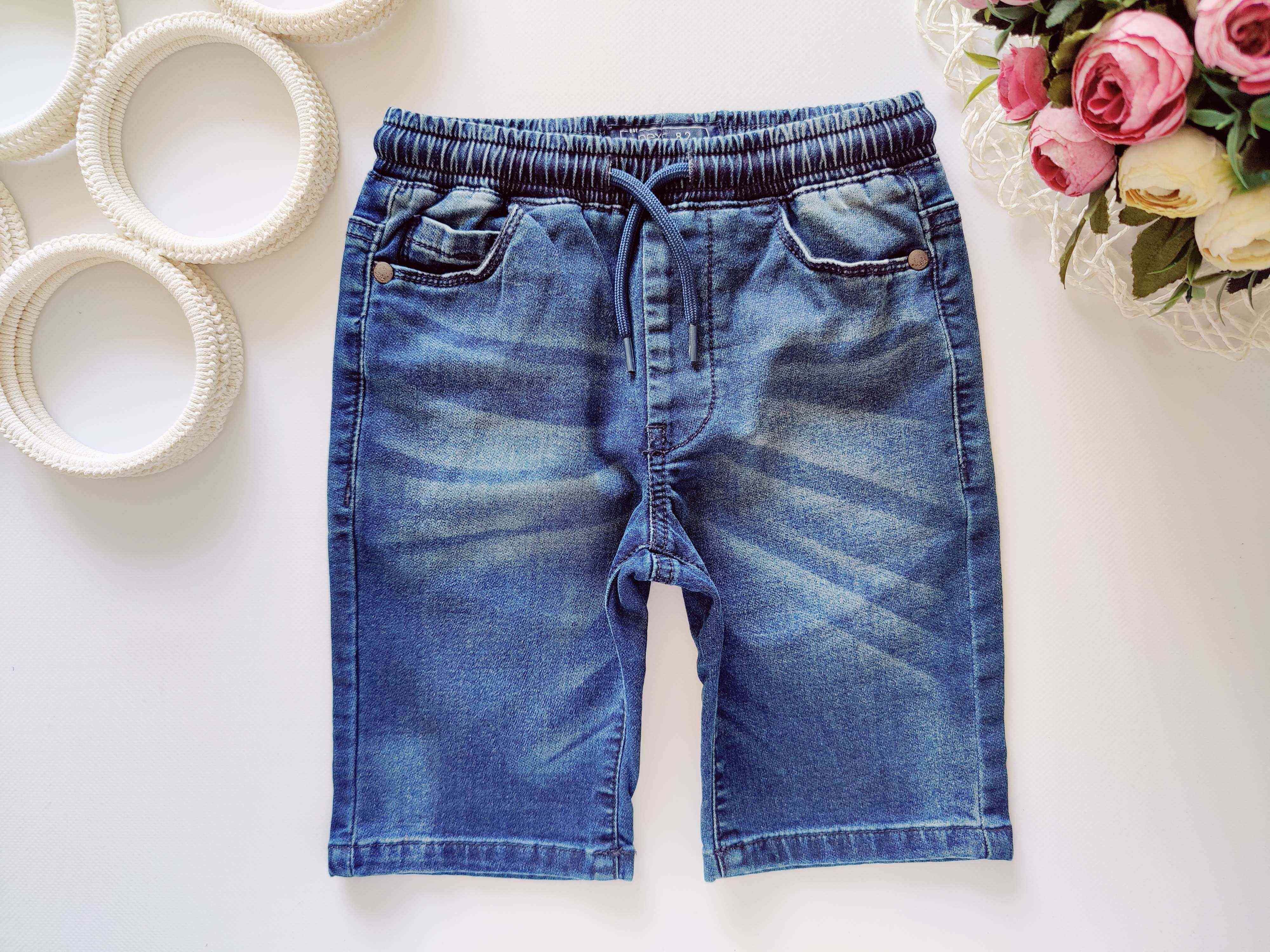 5 років, зріст 110 М'які джинсові шорти на резинці