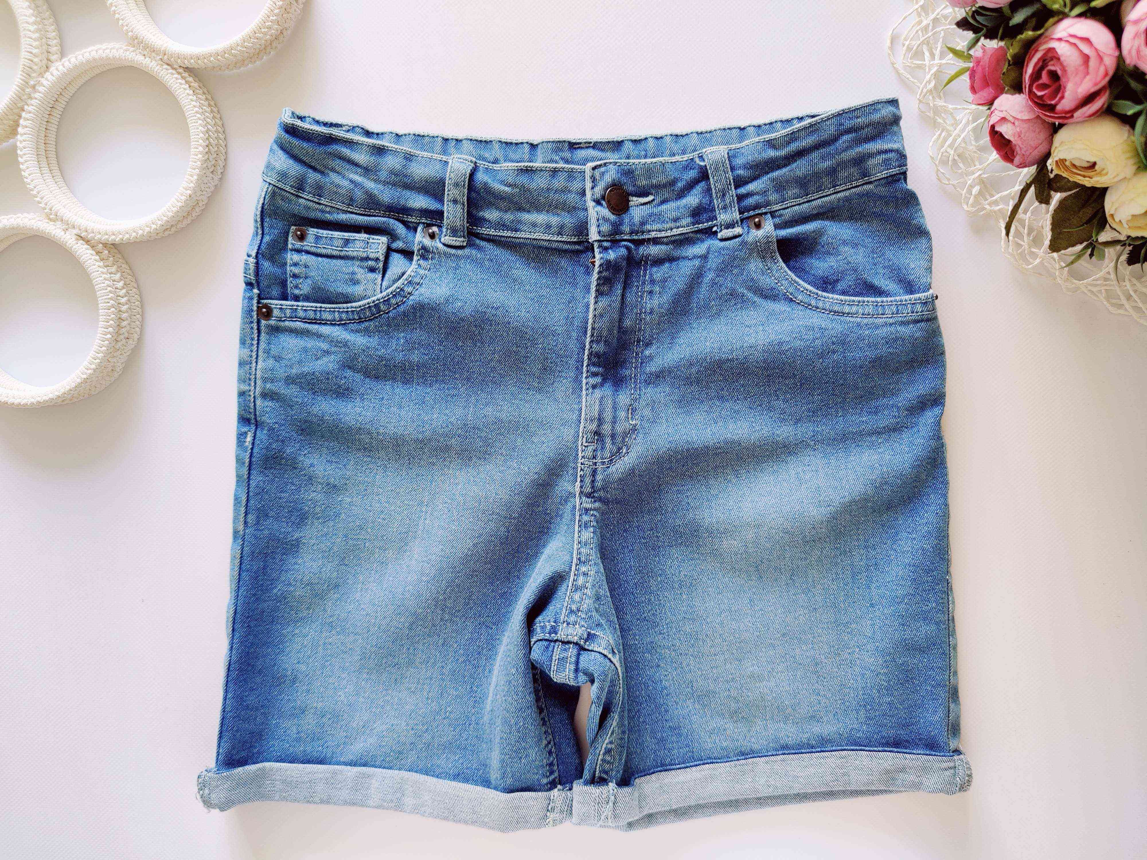 13 років Блакитні джинсові шорти з підворотом