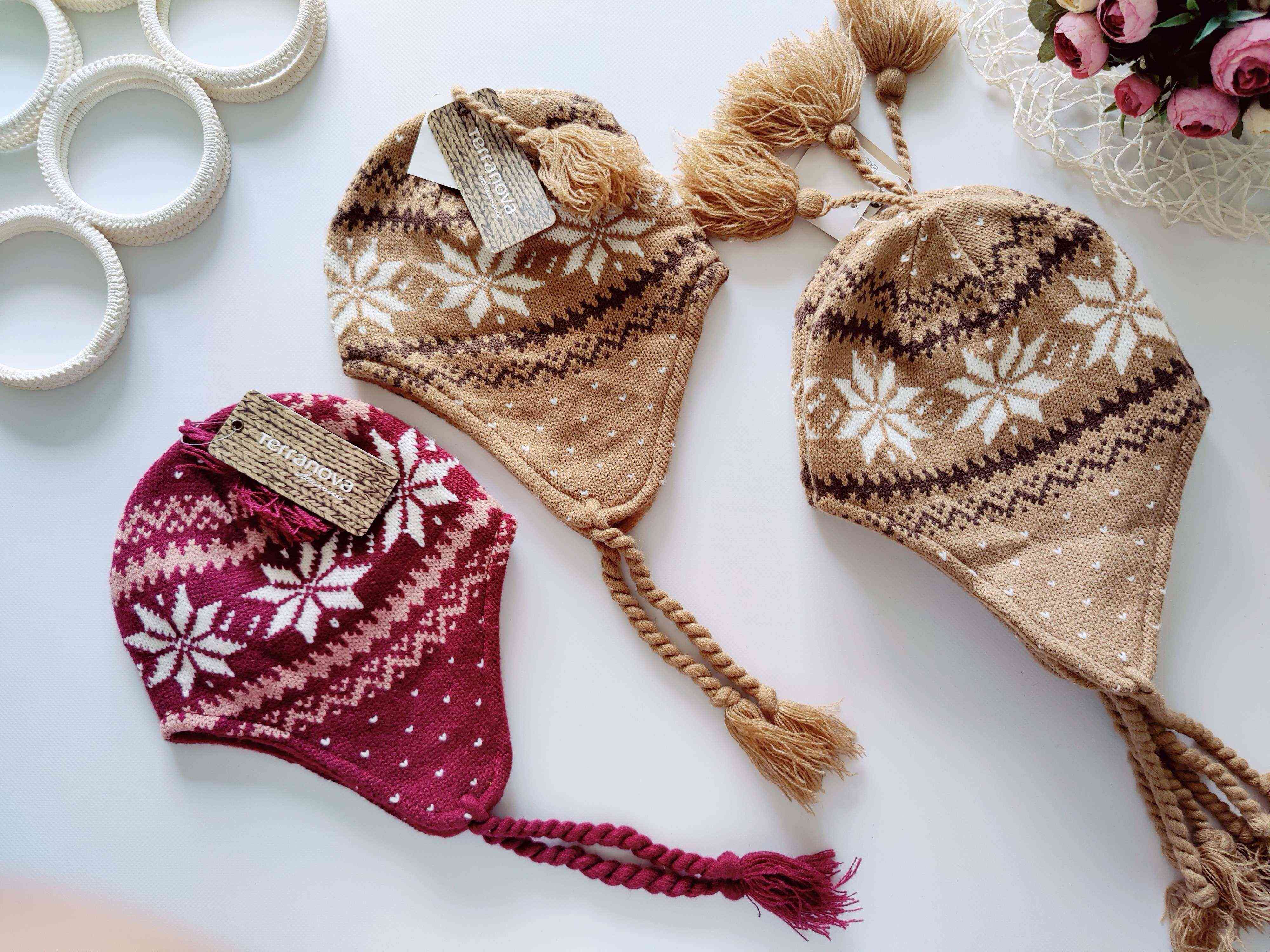 Нові теплі шапки