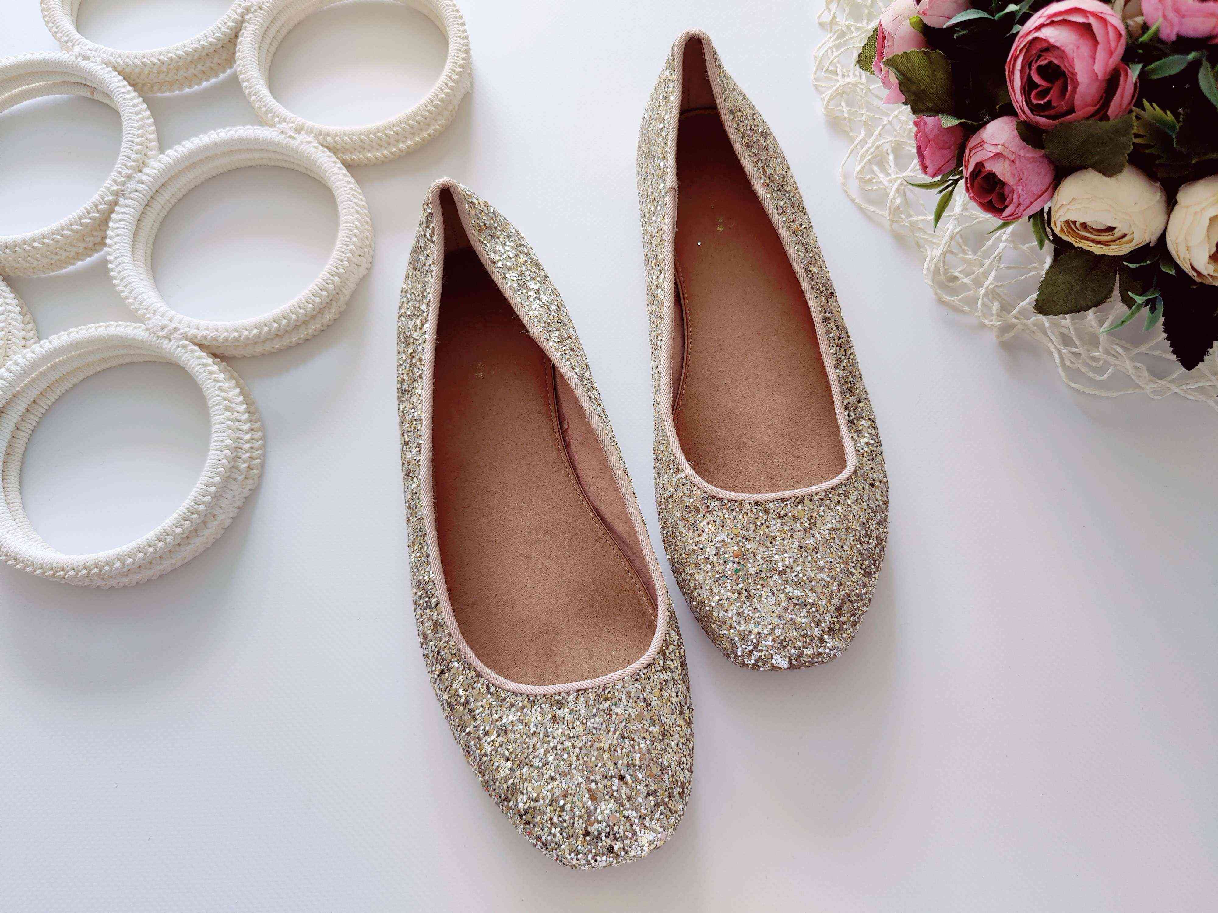 38 (24,5 см) Красиві блискучі туфлі