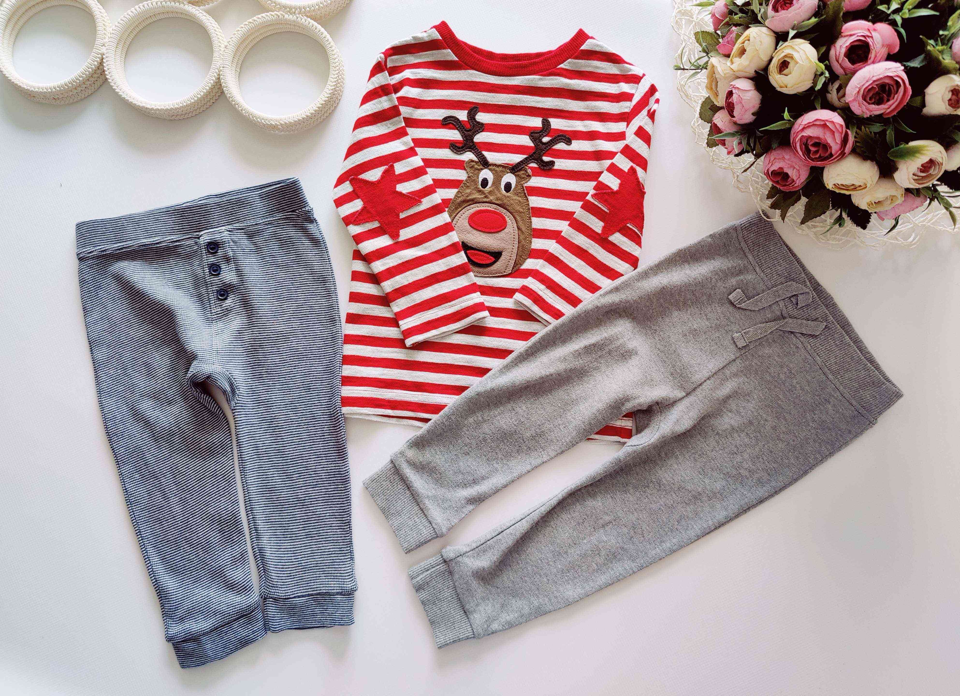 9,12 міс, зріст 74,80 Новорічний реглан та двоє штанів