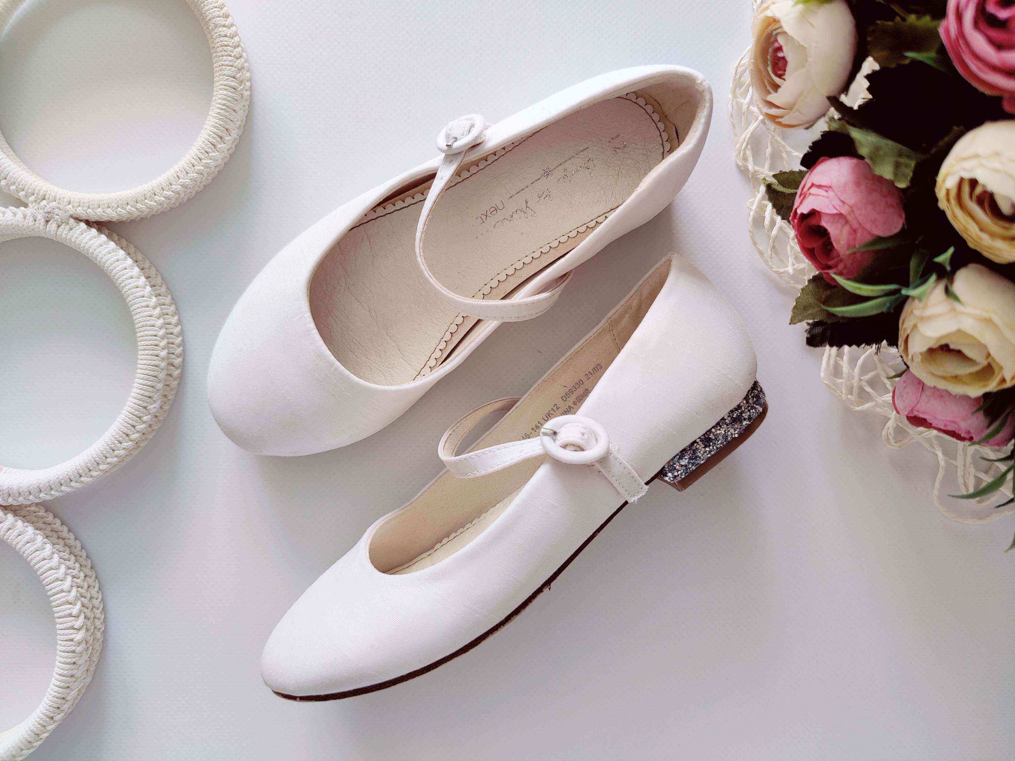 29 (19 см) Білі ошатні дитячі туфлі