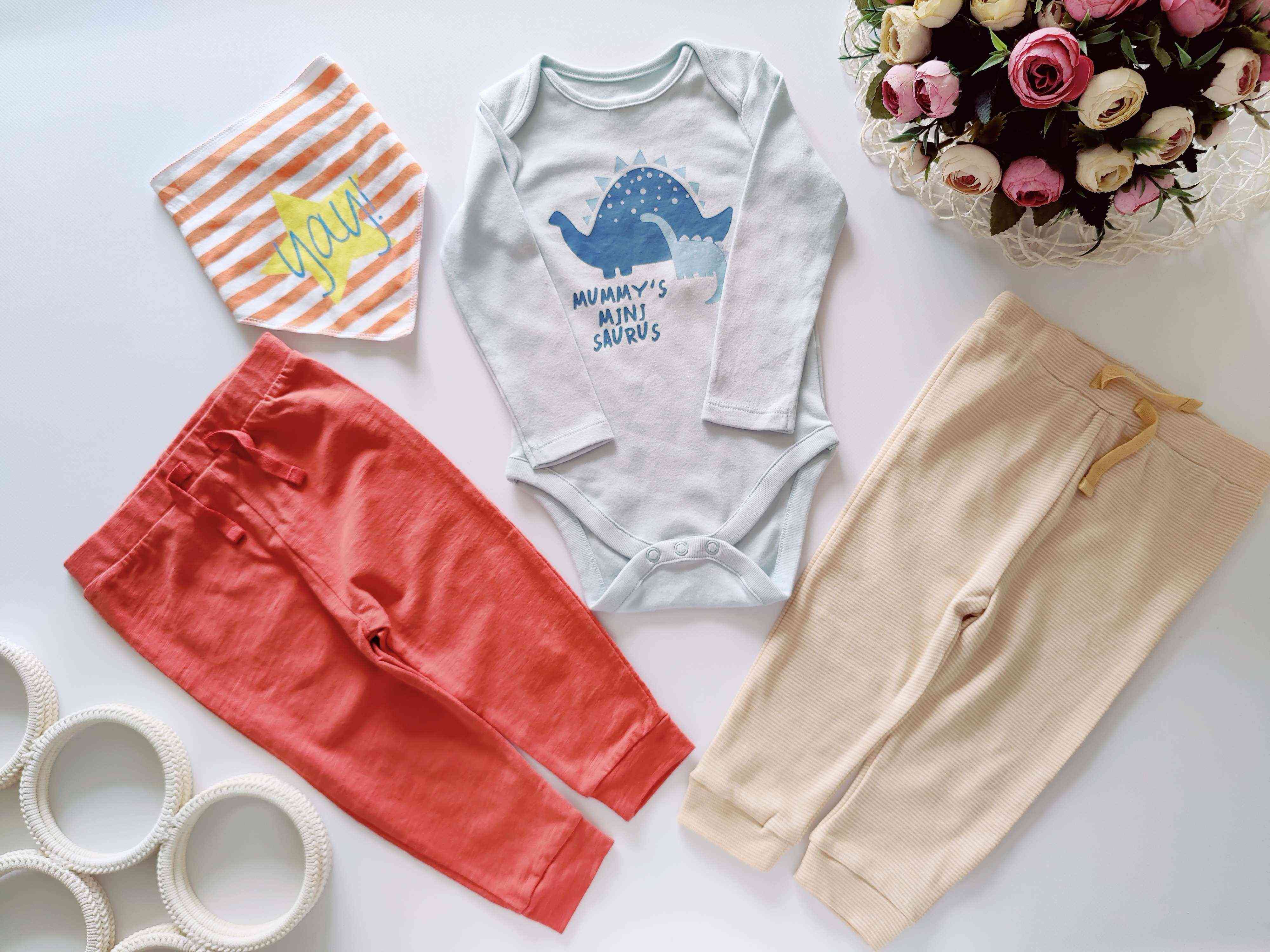 9,12 міс, зріст 74,80 Нові штани, боді та слинявчик