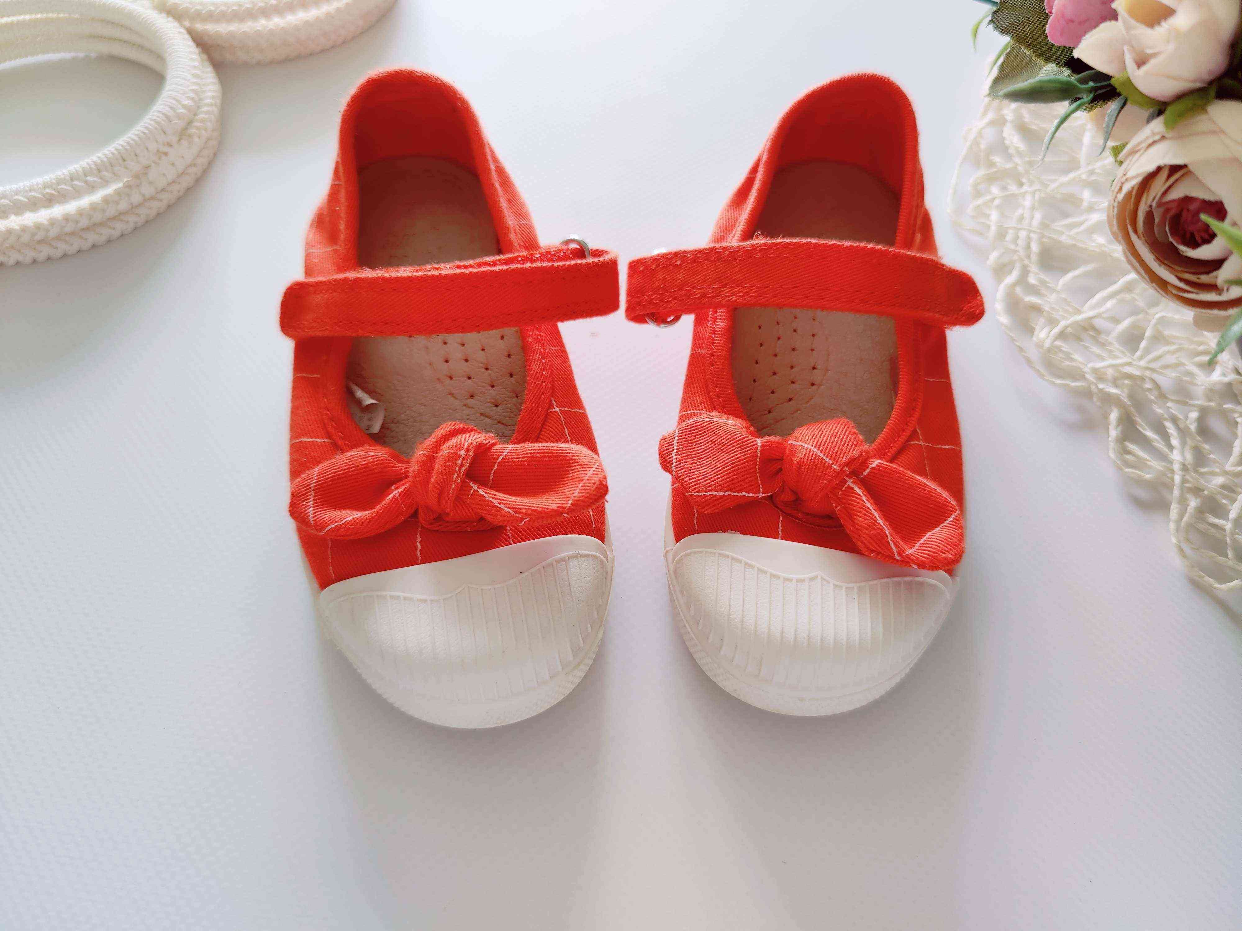 24 (15,5 см) Ортопедичні кеди з посиленим носком