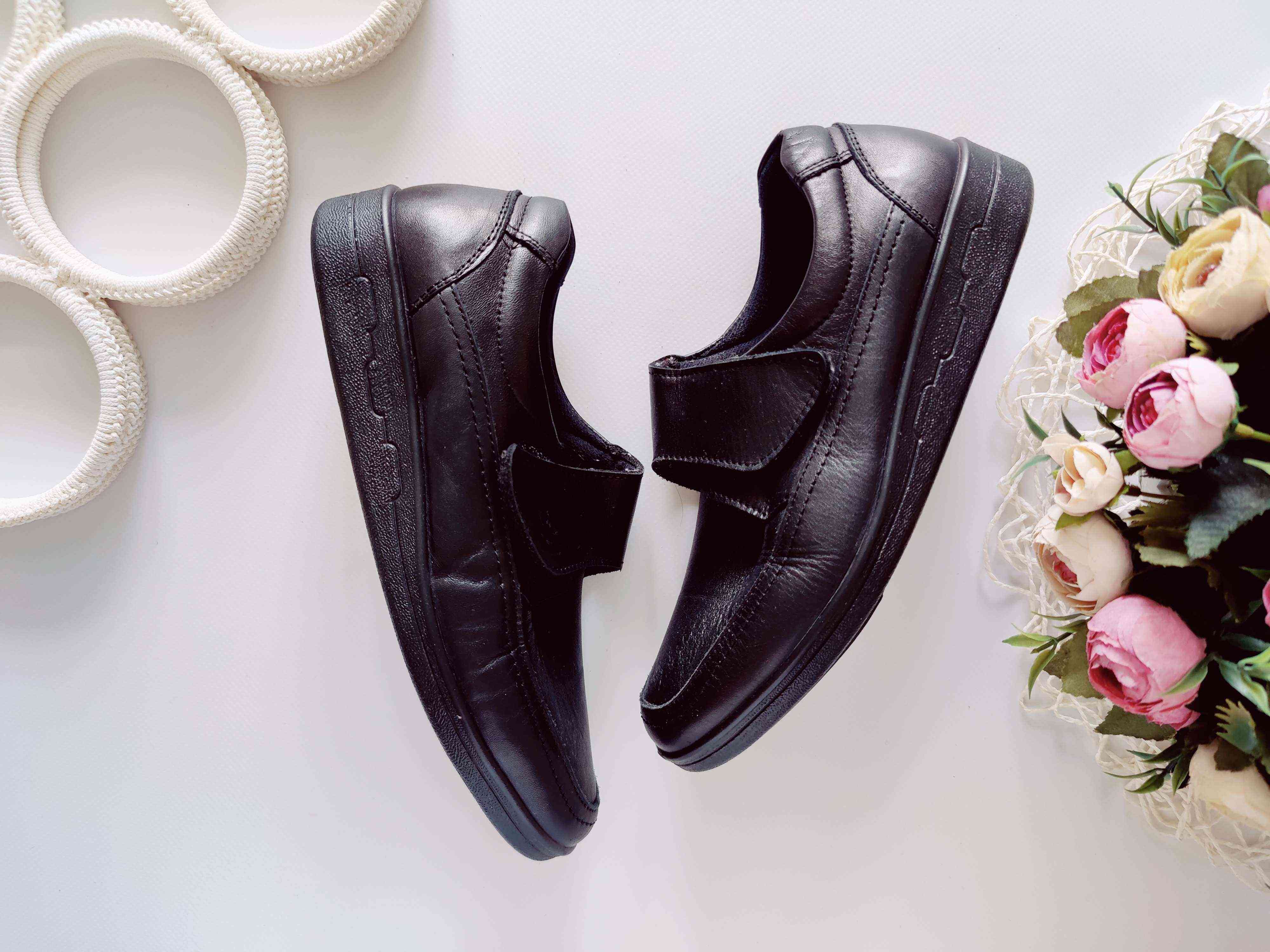 38 (24,5 см) Легкі шкіряні туфлі