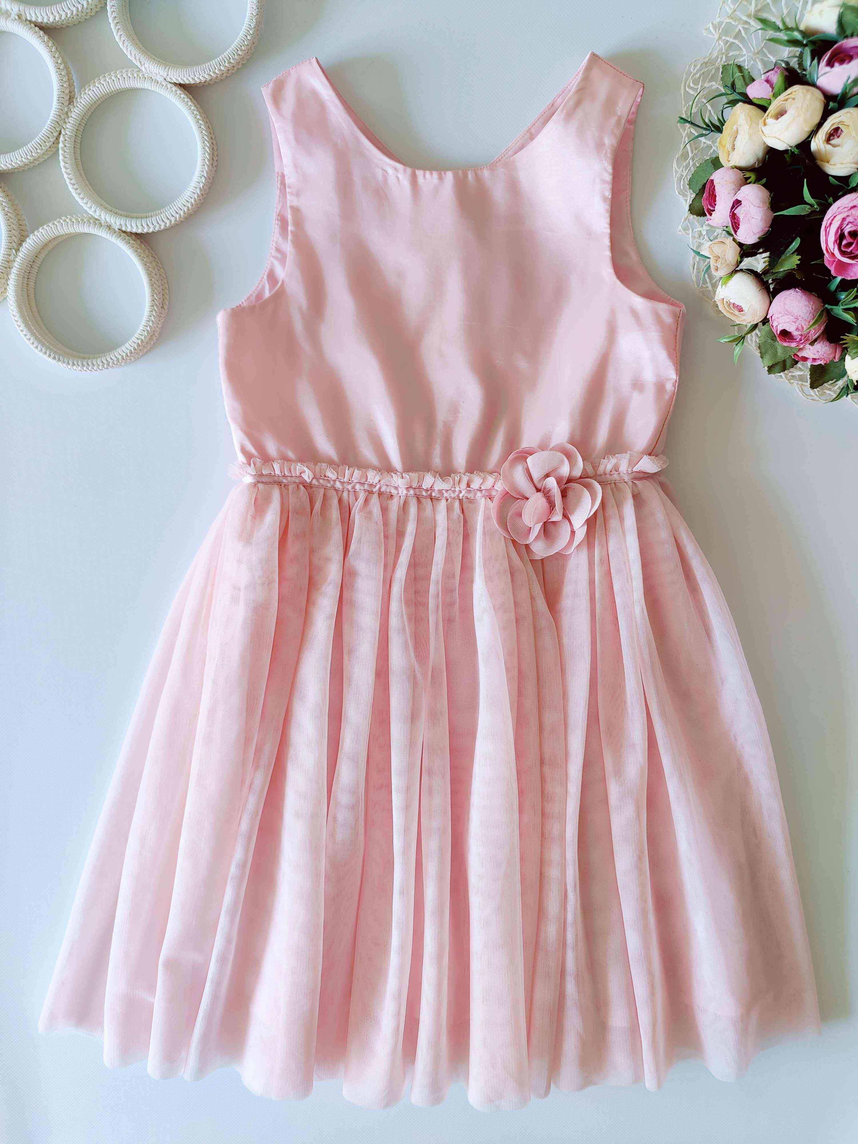 9,10 років, зріст 140 Гарна пишна сукня