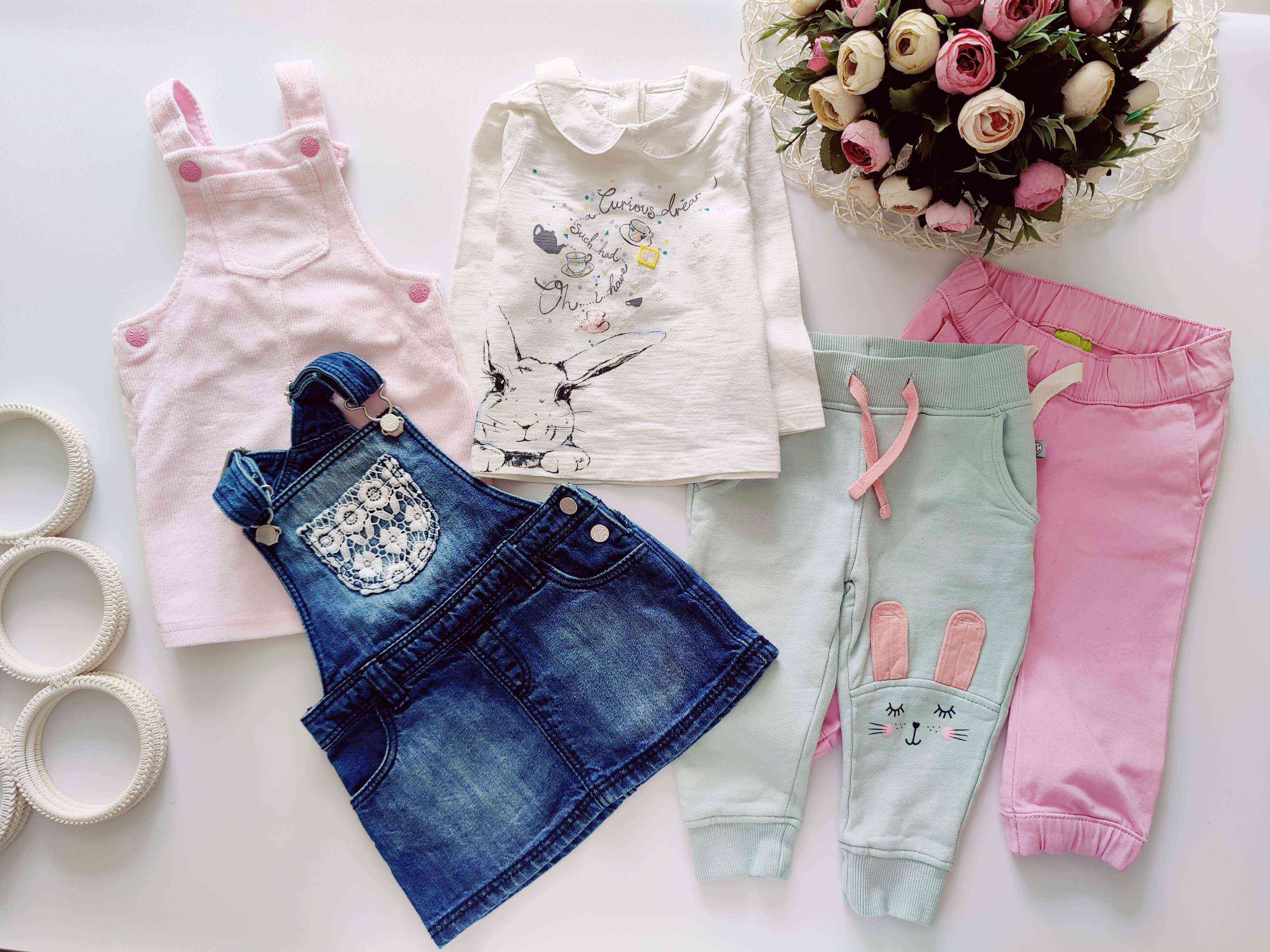 9,12 міс, зріст 80 Два сарафани та двоє штанів