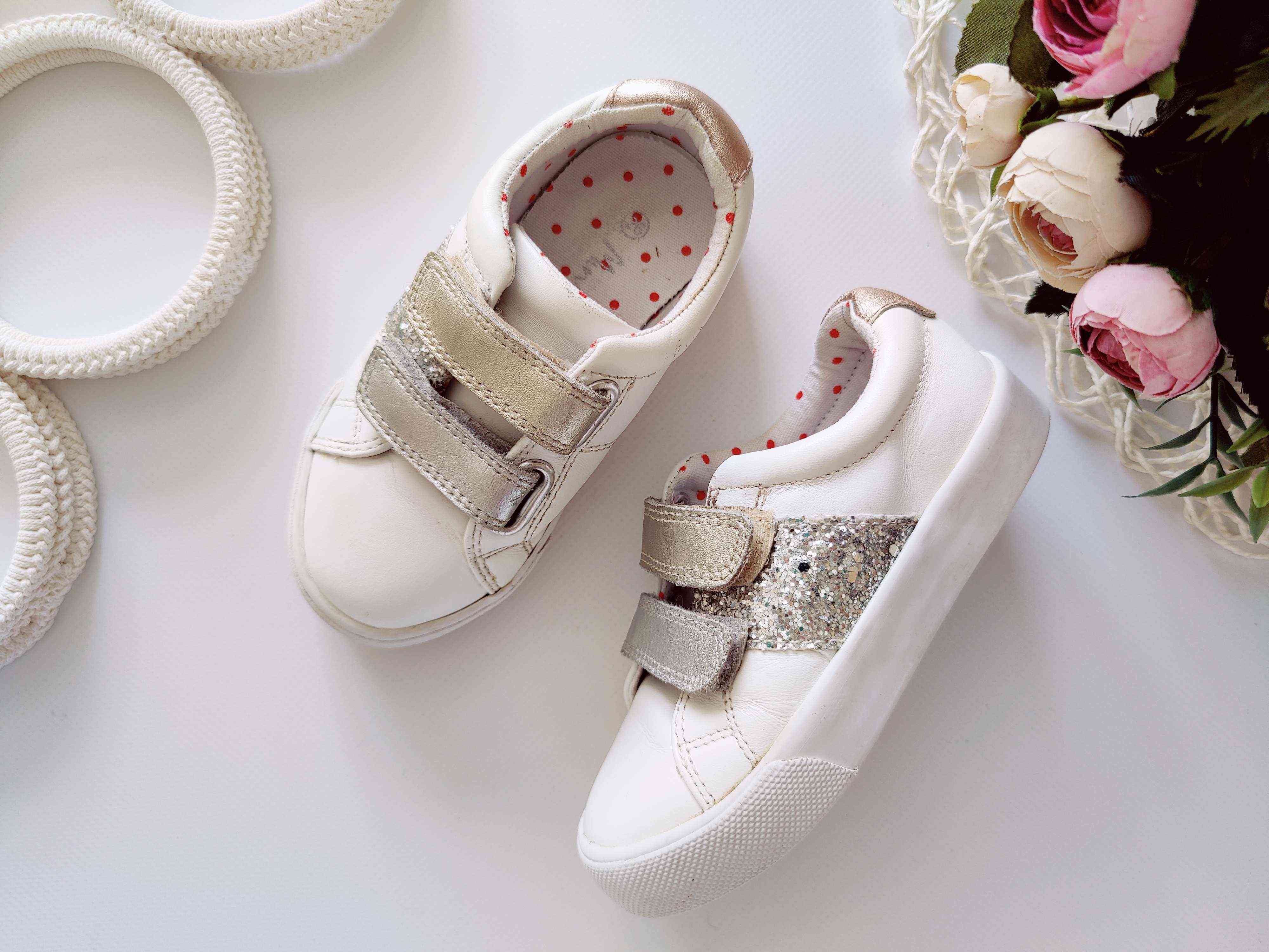 26 (16 см) Білі шкіряні кросівки для дівчинки