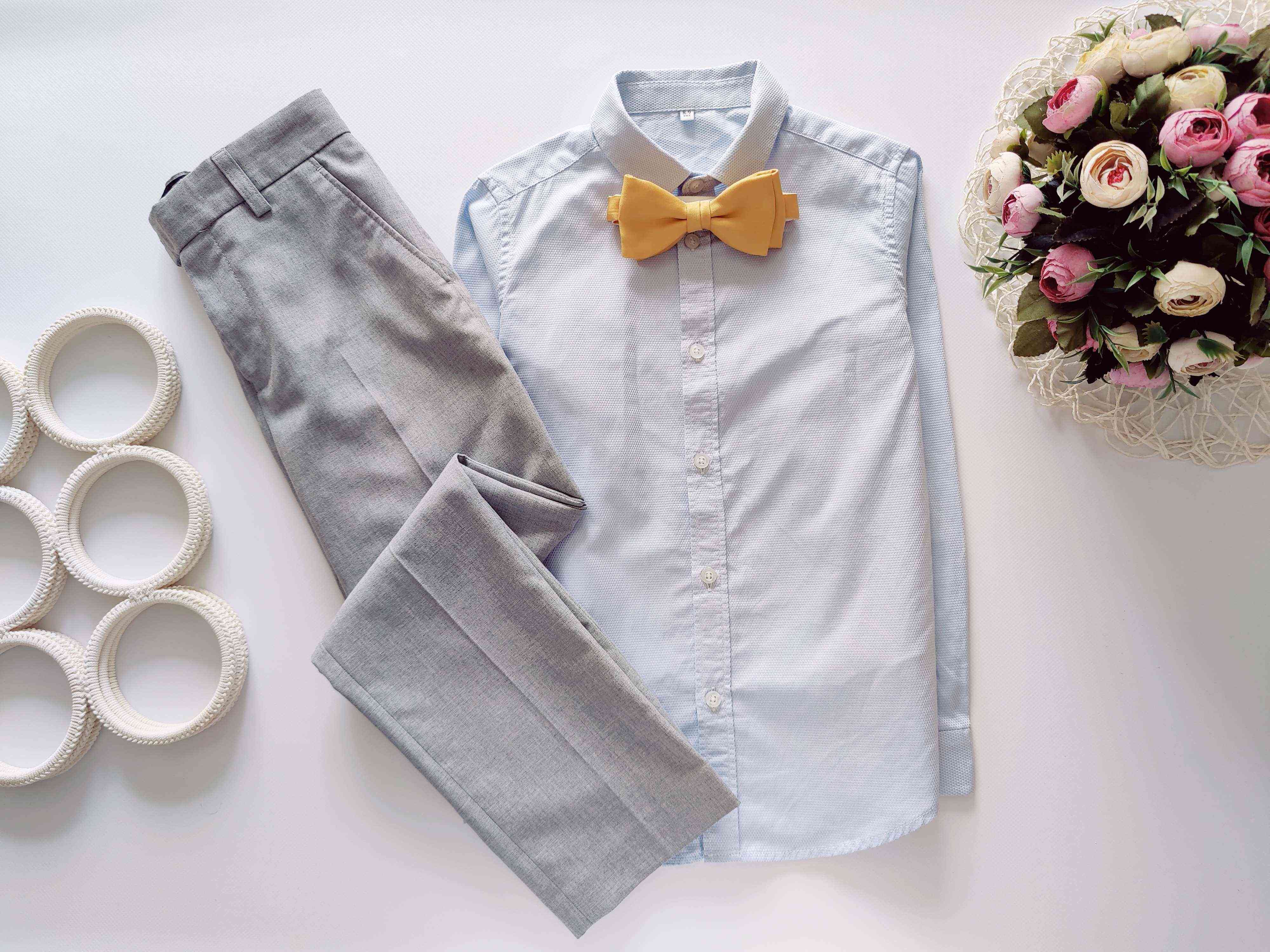 8,9 лет, рост 134 Голубая рубашка с серыми брюками