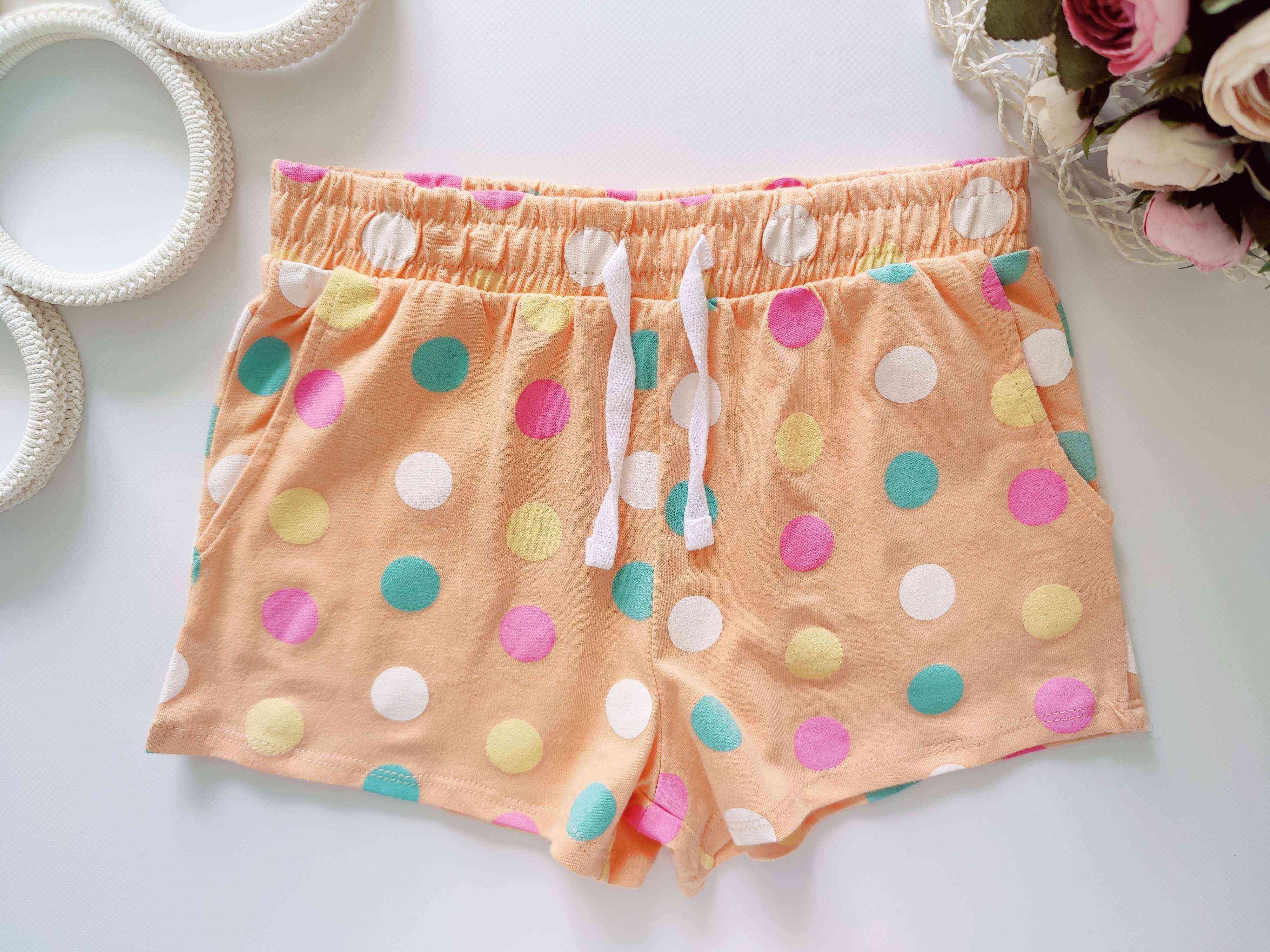 5,6 років, зріст 116 Нові шорти у горох