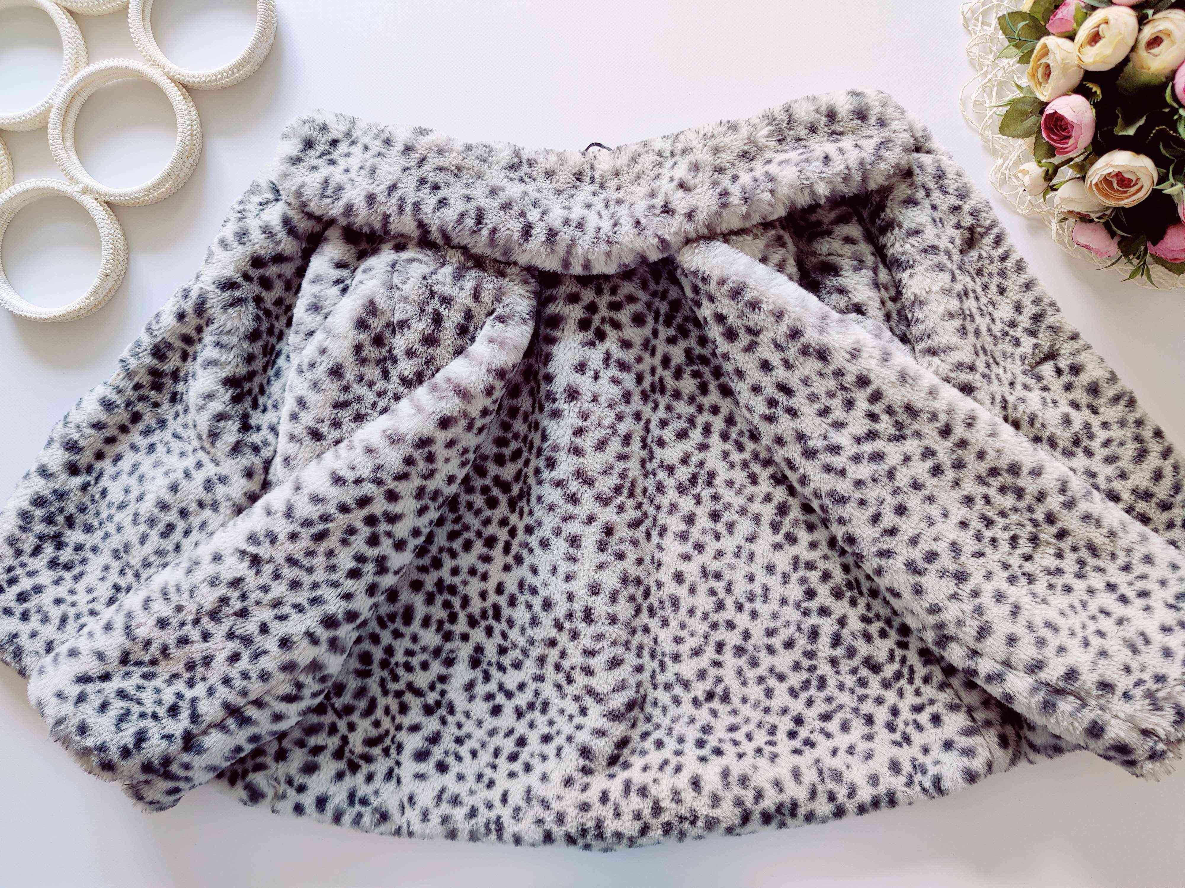 7,8 лет, рост 122,128 Деми пальто BHS