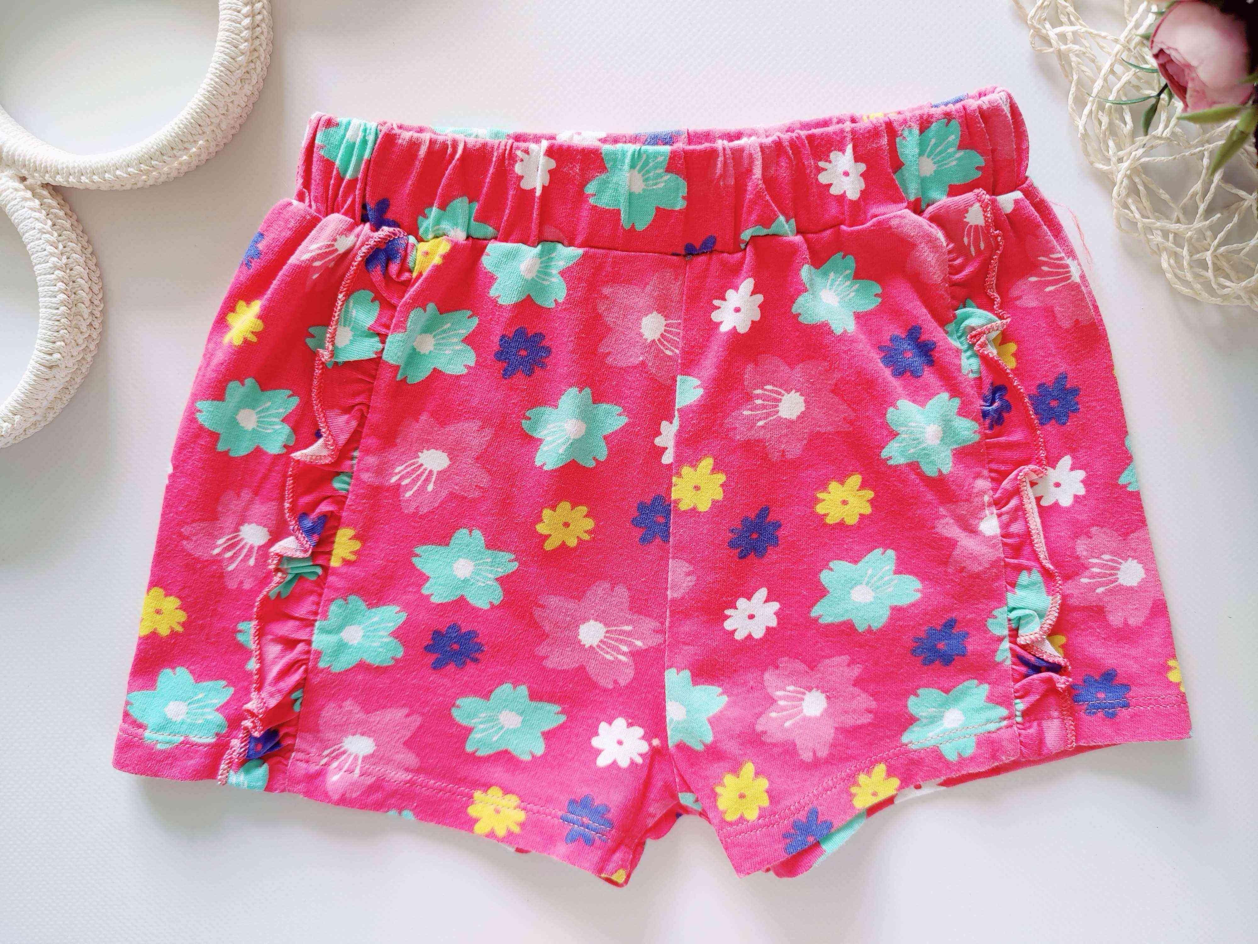 2,3 роки, зріст 92,98 Шорти дівчинці
