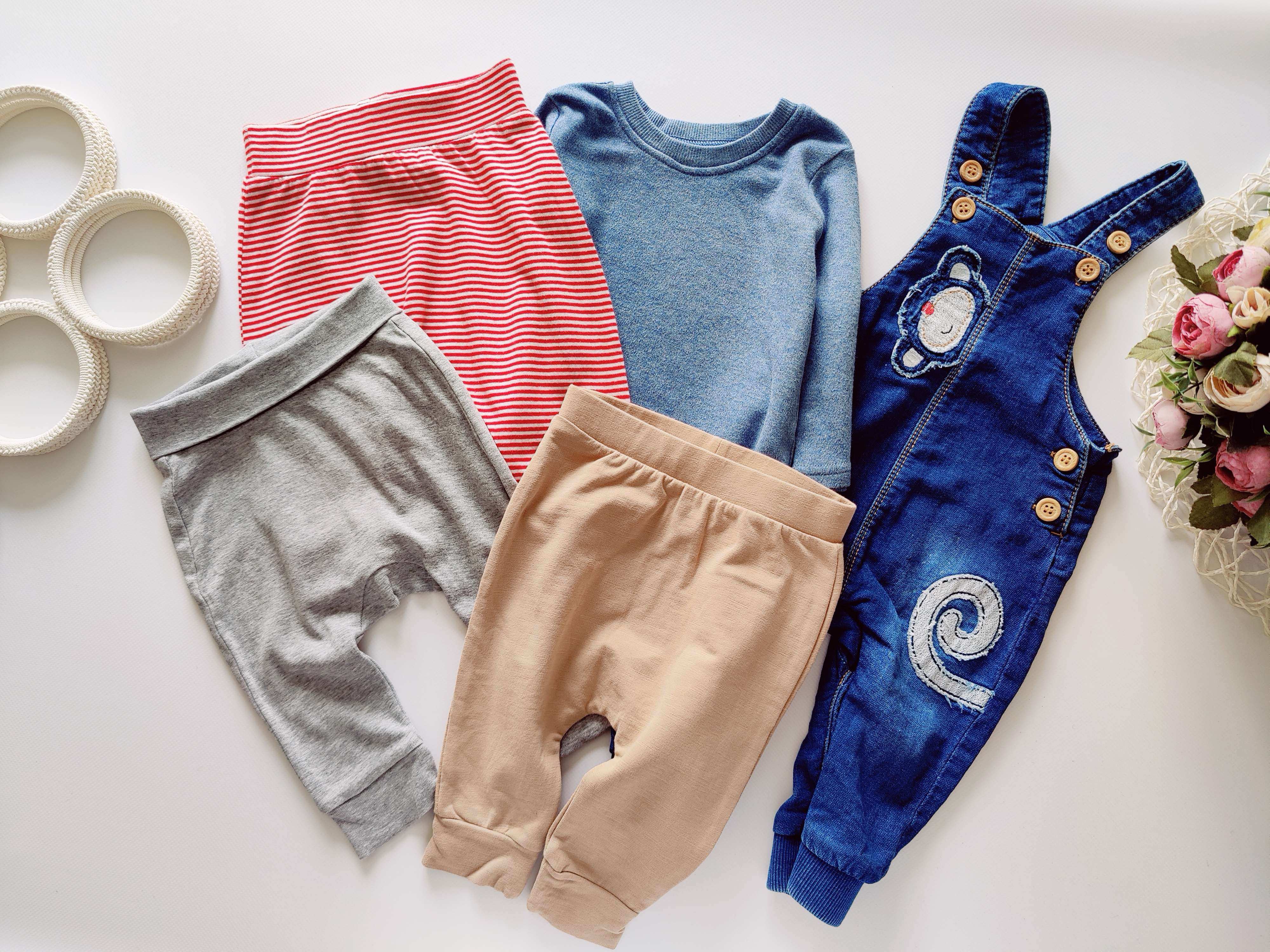 3,6 міс Комбінезон, реглан та троє штанів