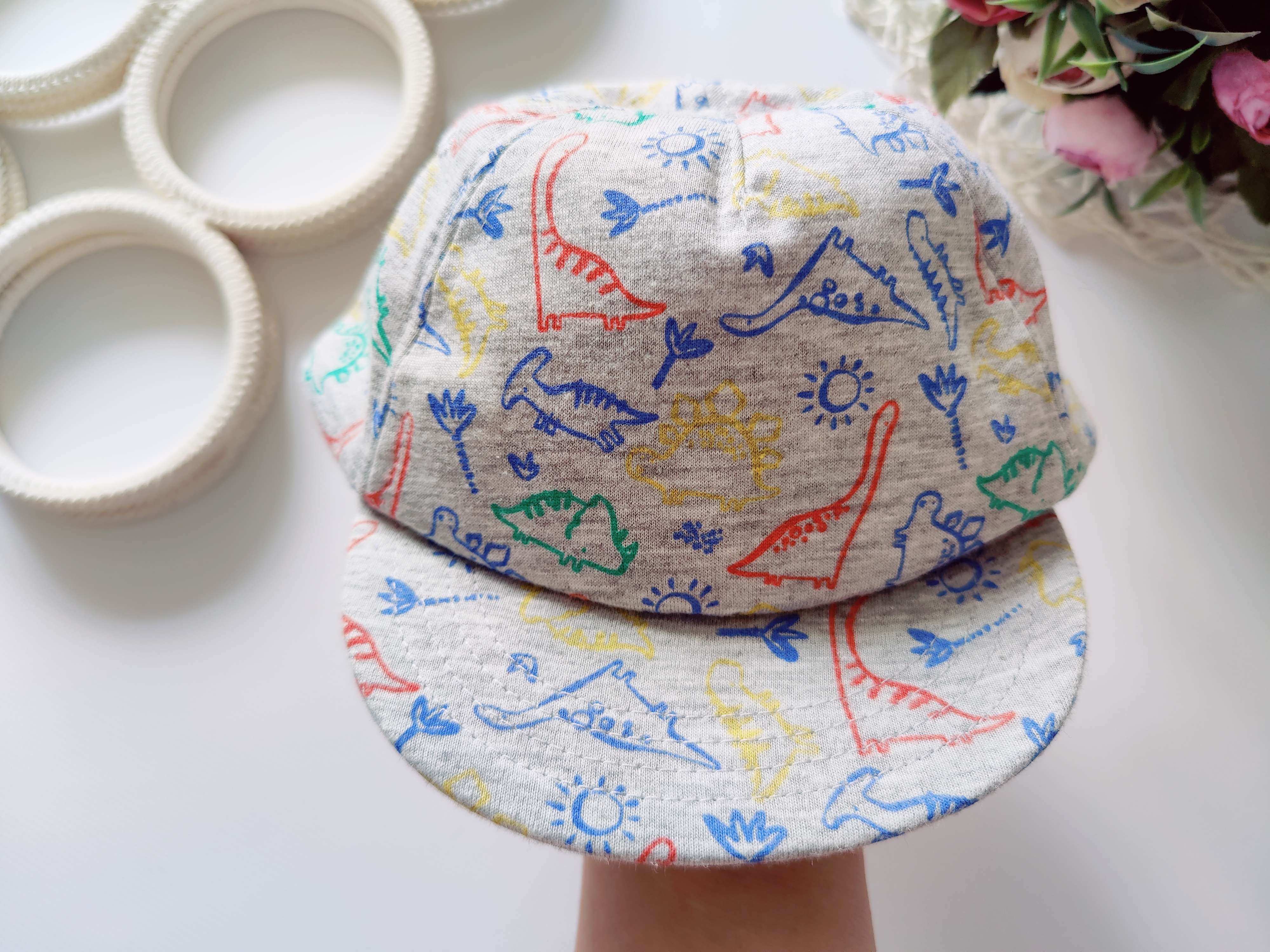 ОК 45 (0\3 міс) Нова кепка в динозавріках