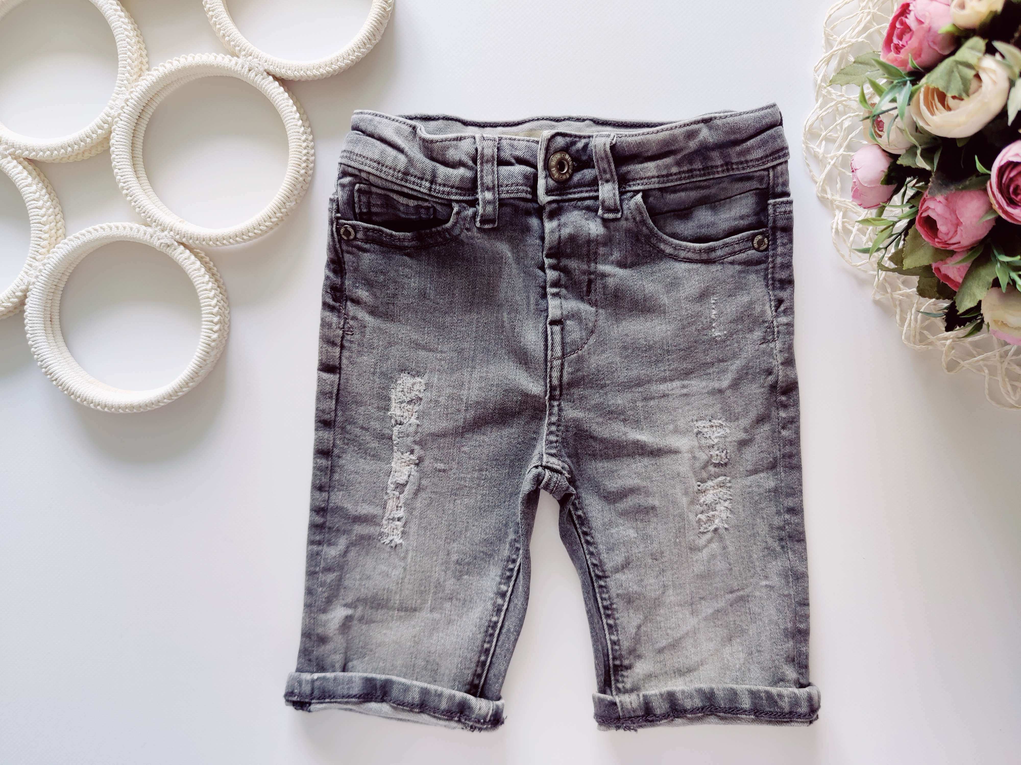 4,5 років, зріст 110 Стрейчові джинсові шорти