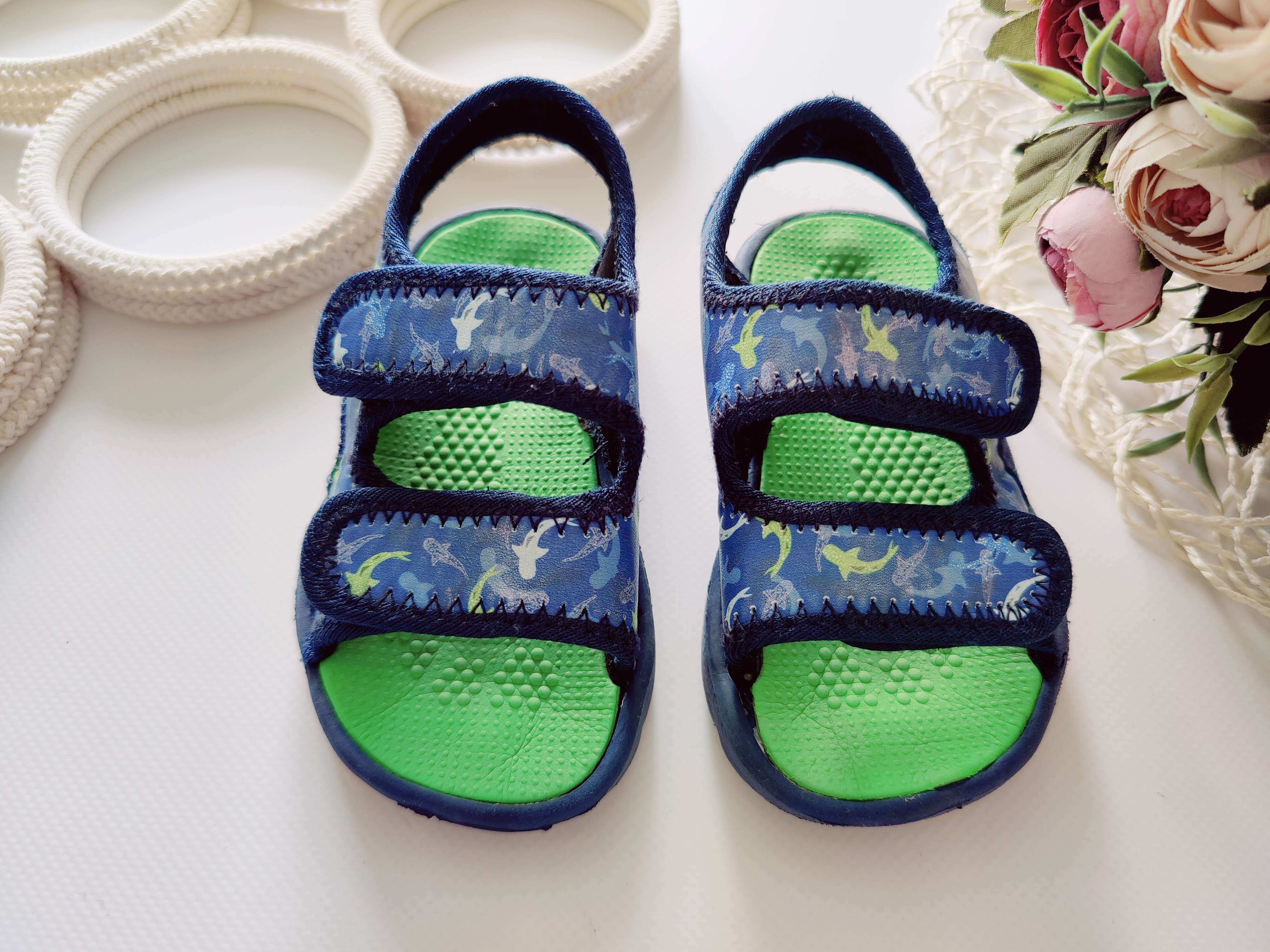 24 (15 см) Легкие босоножки на липучках