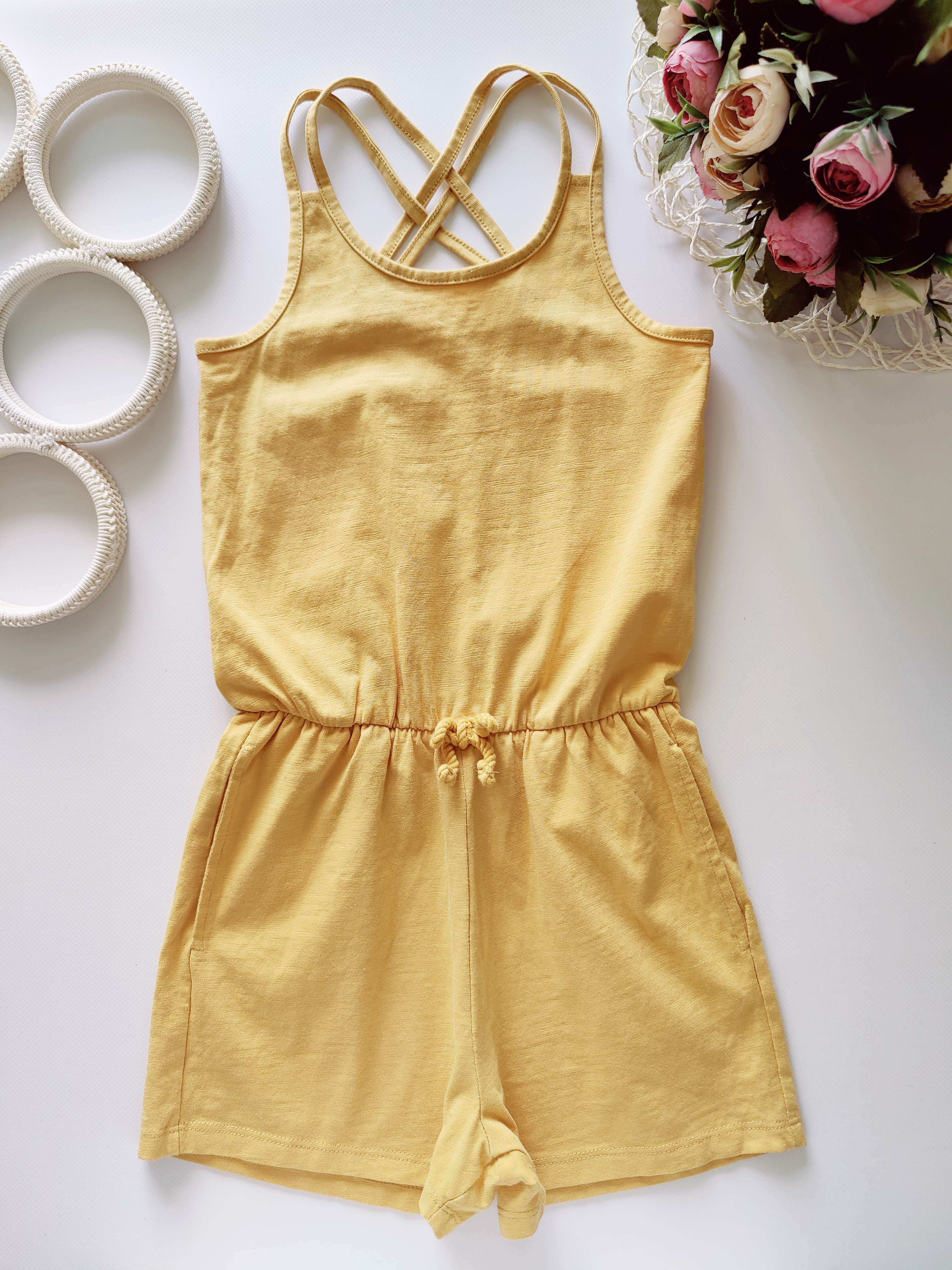 7,8 лет, рост 122,128 Новый горчичный ромпер