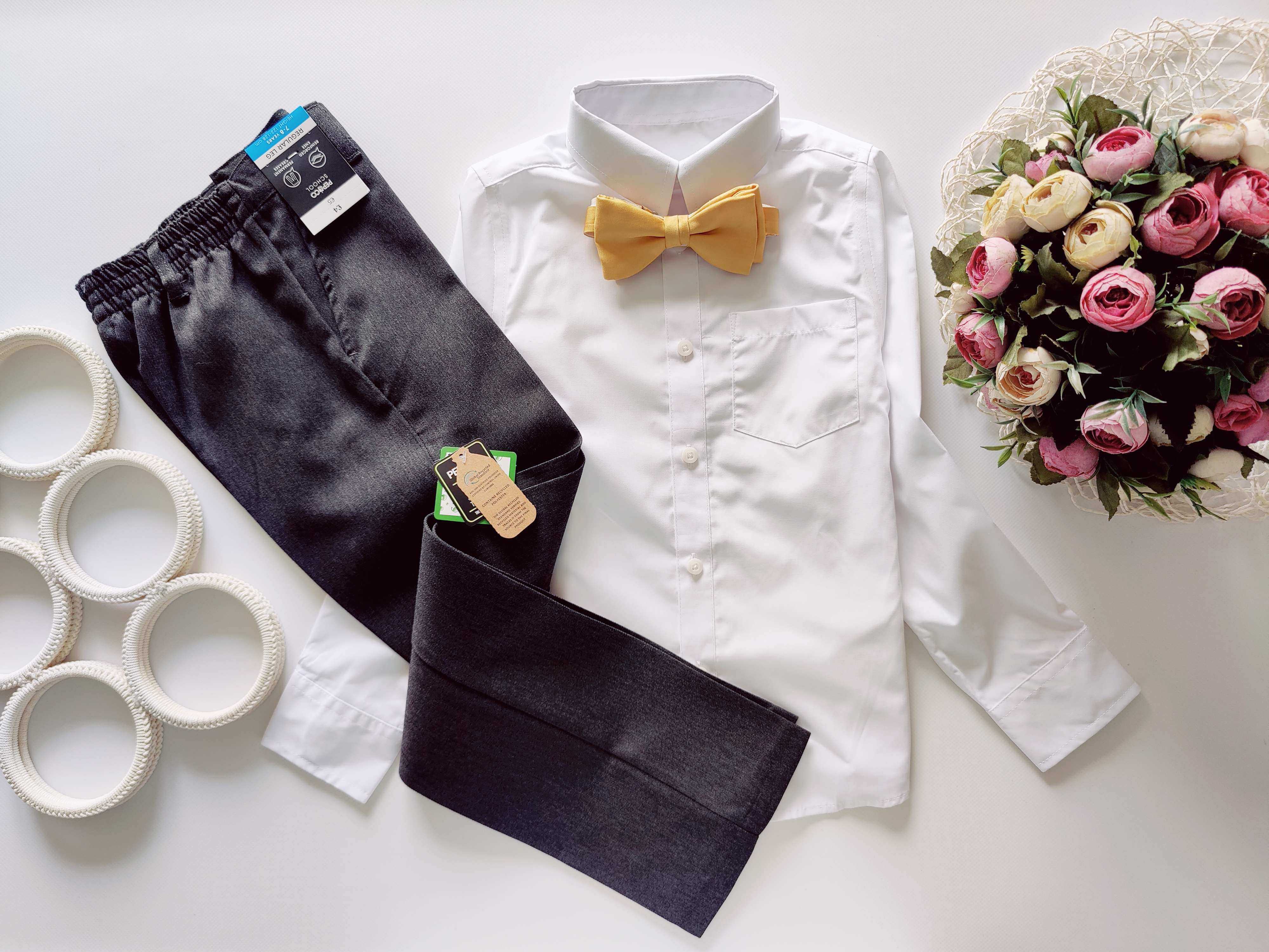 7,8 лет, рост 122,128 Новые брюки и новая белая рубашка с длинным рукавом